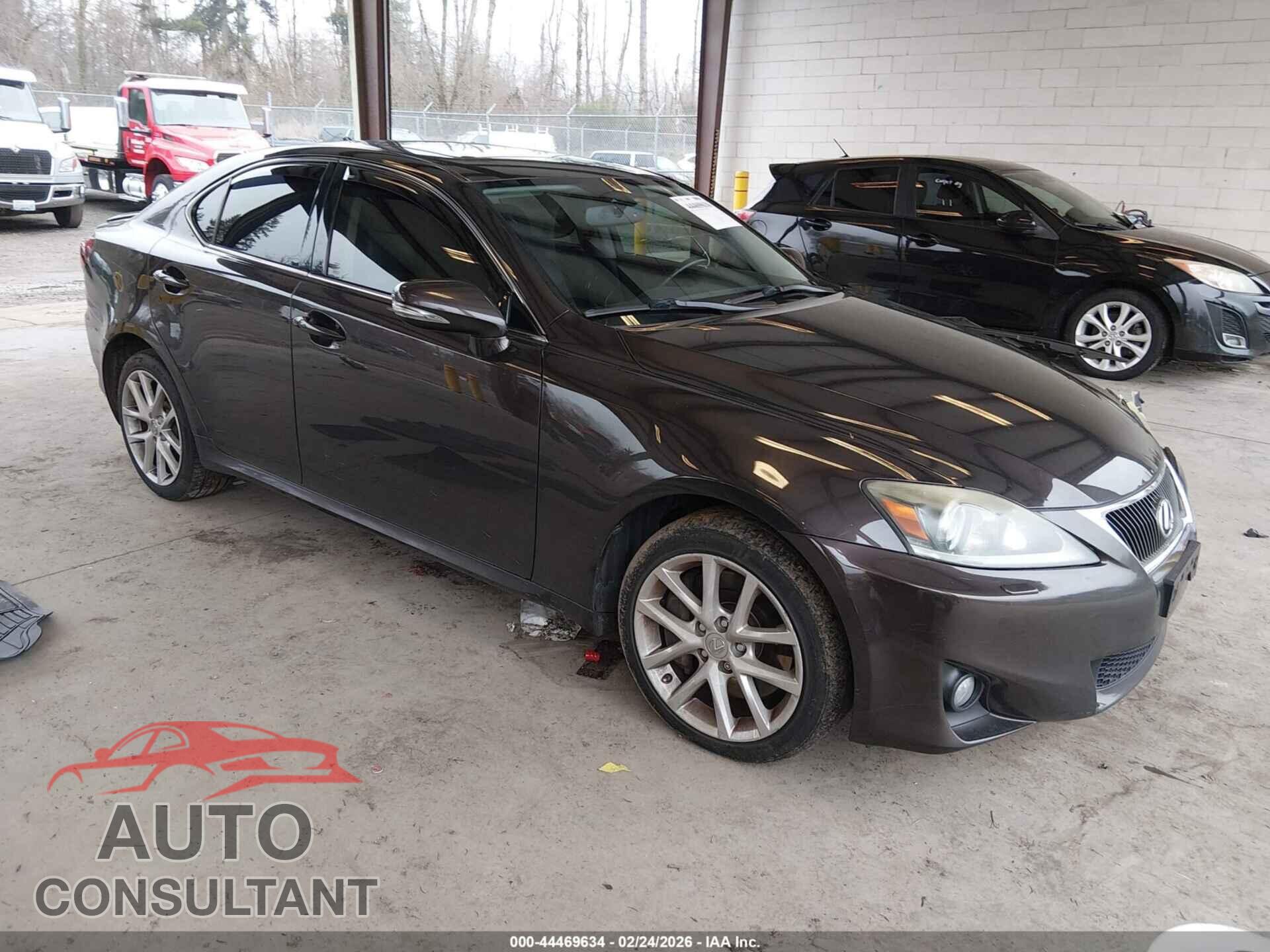 LEXUS IS 350 2012 - JTHCE5C28C5002500