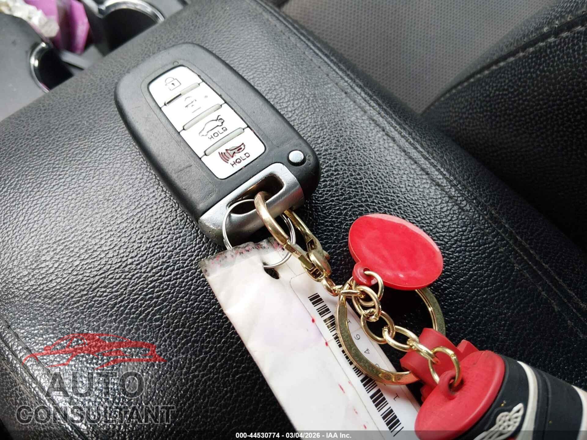 HYUNDAI SONATA 2011 - 5NPEC4AB5BH200530