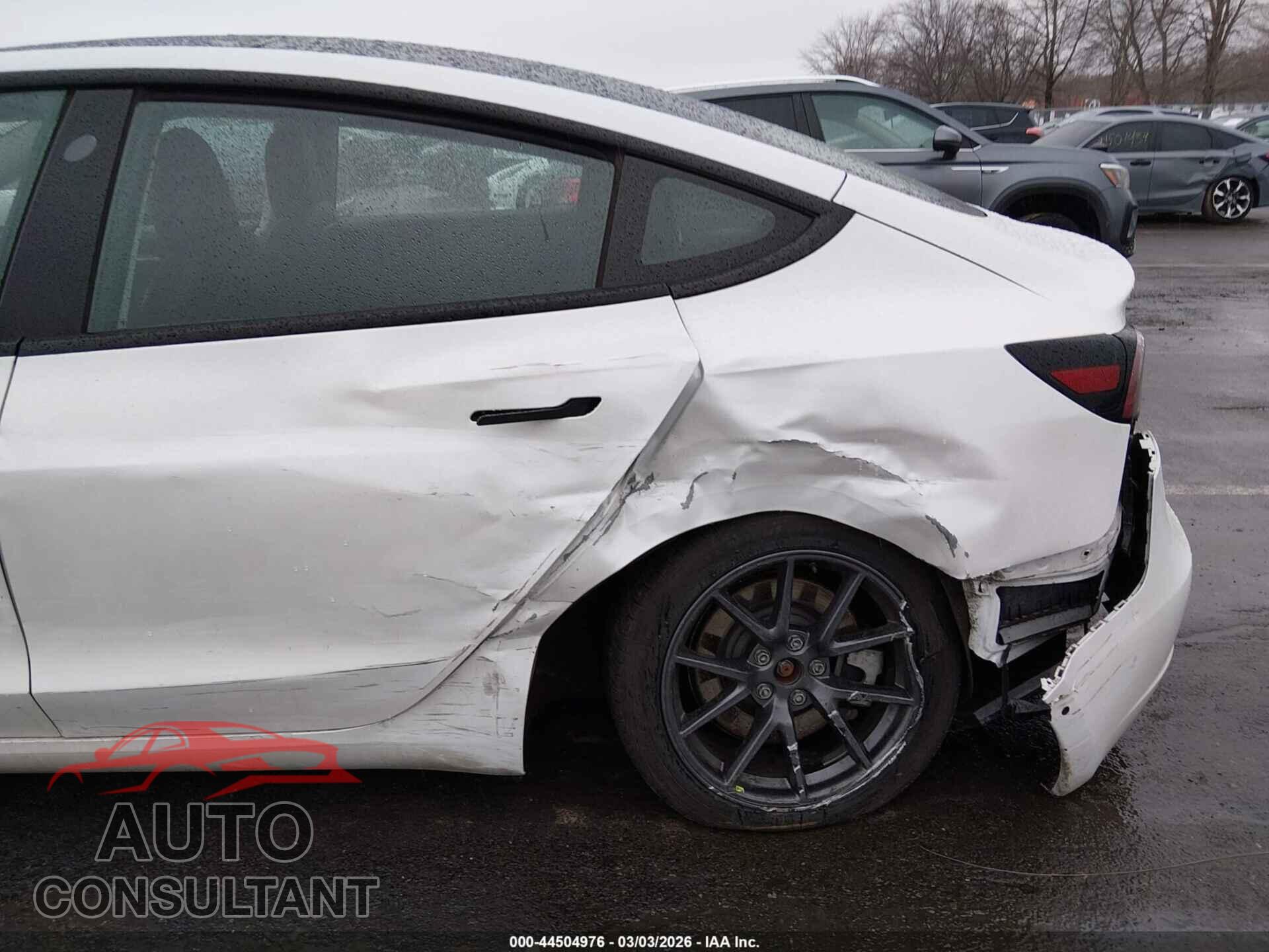 TESLA MODEL 3 2021 - 5YJ3E1EA5MF085298