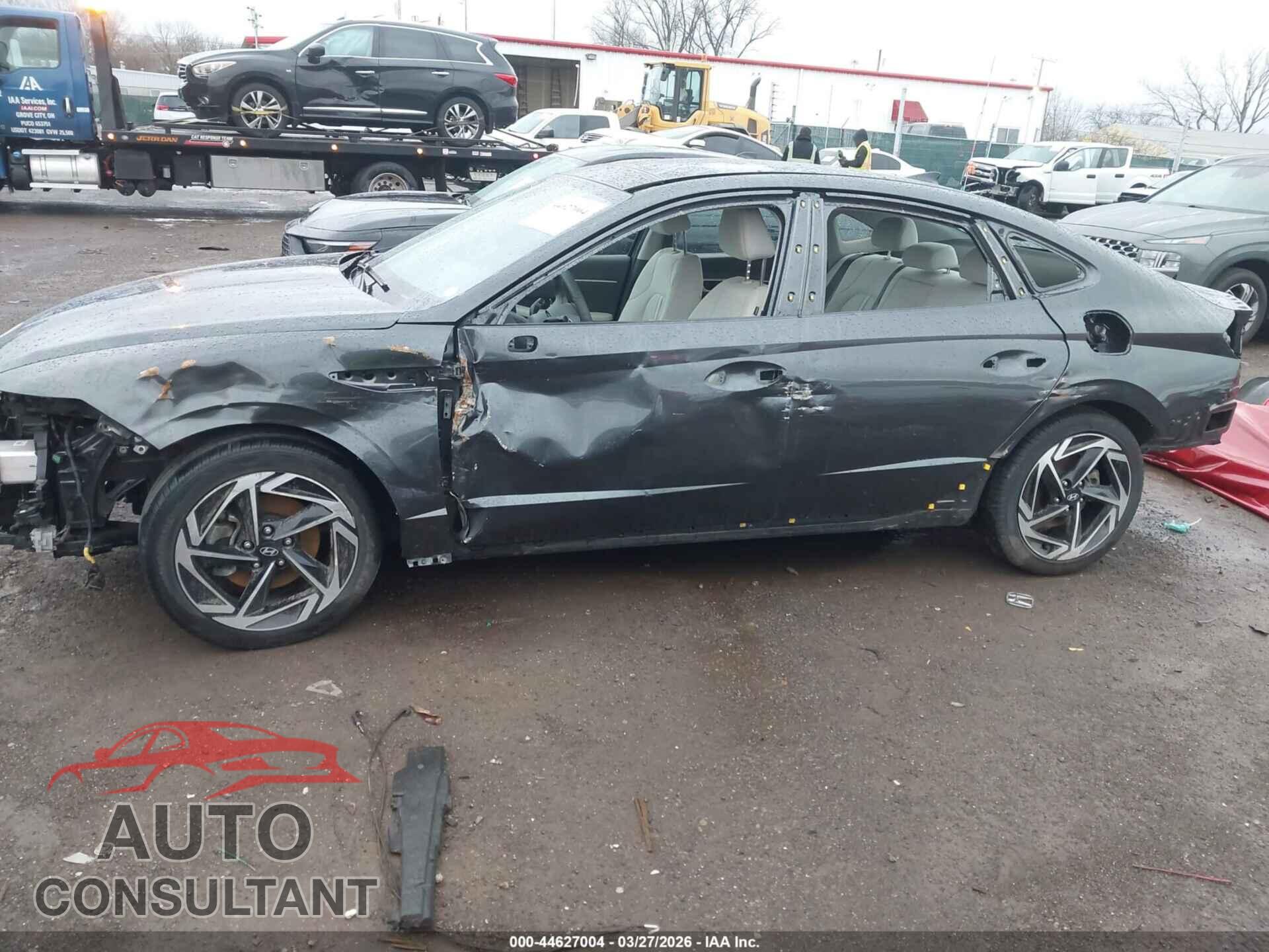 HYUNDAI SONATA 2024 - KMHL14JA8RA381852