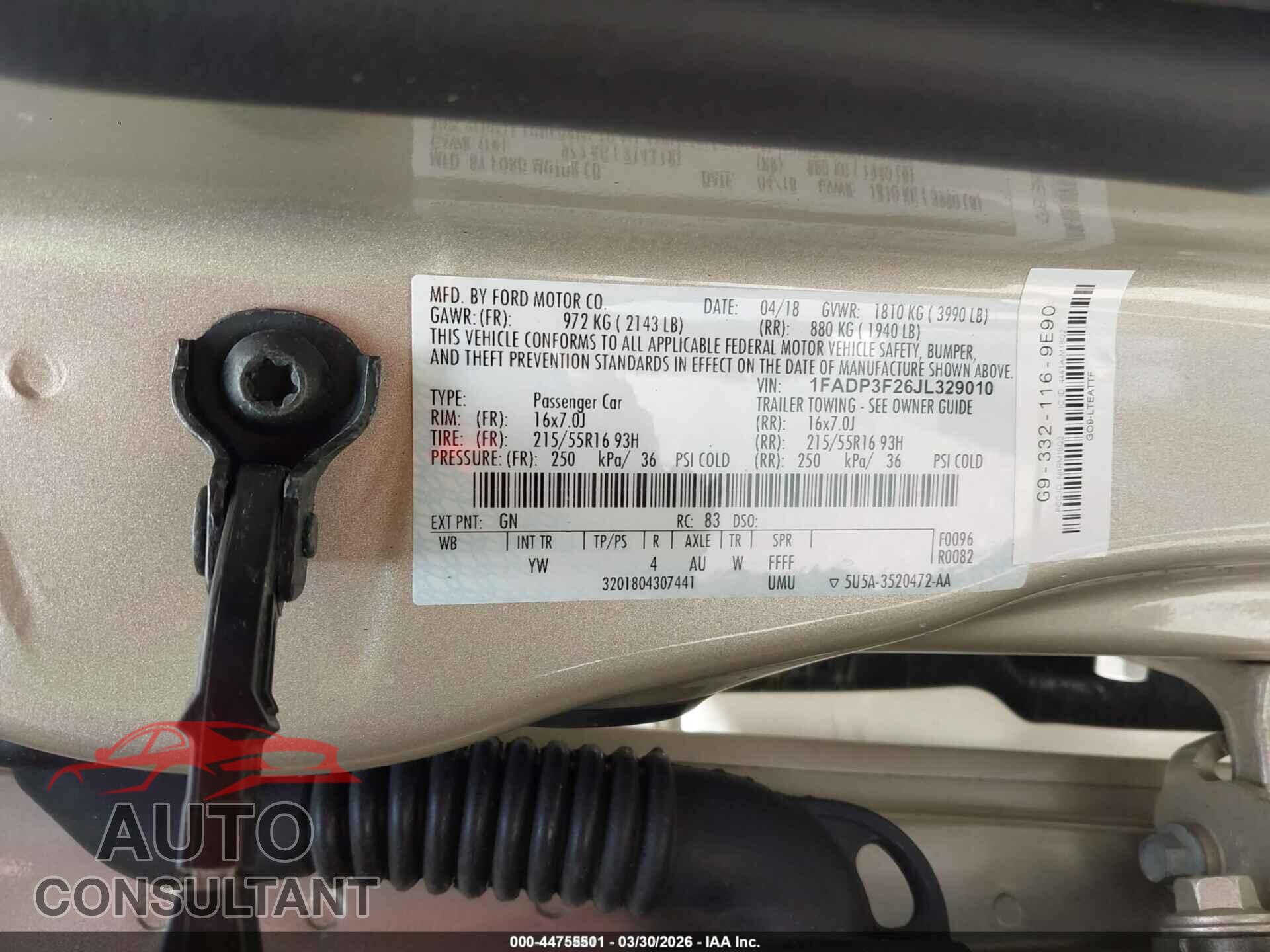 FORD FOCUS 2018 - 1FADP3F26JL329010