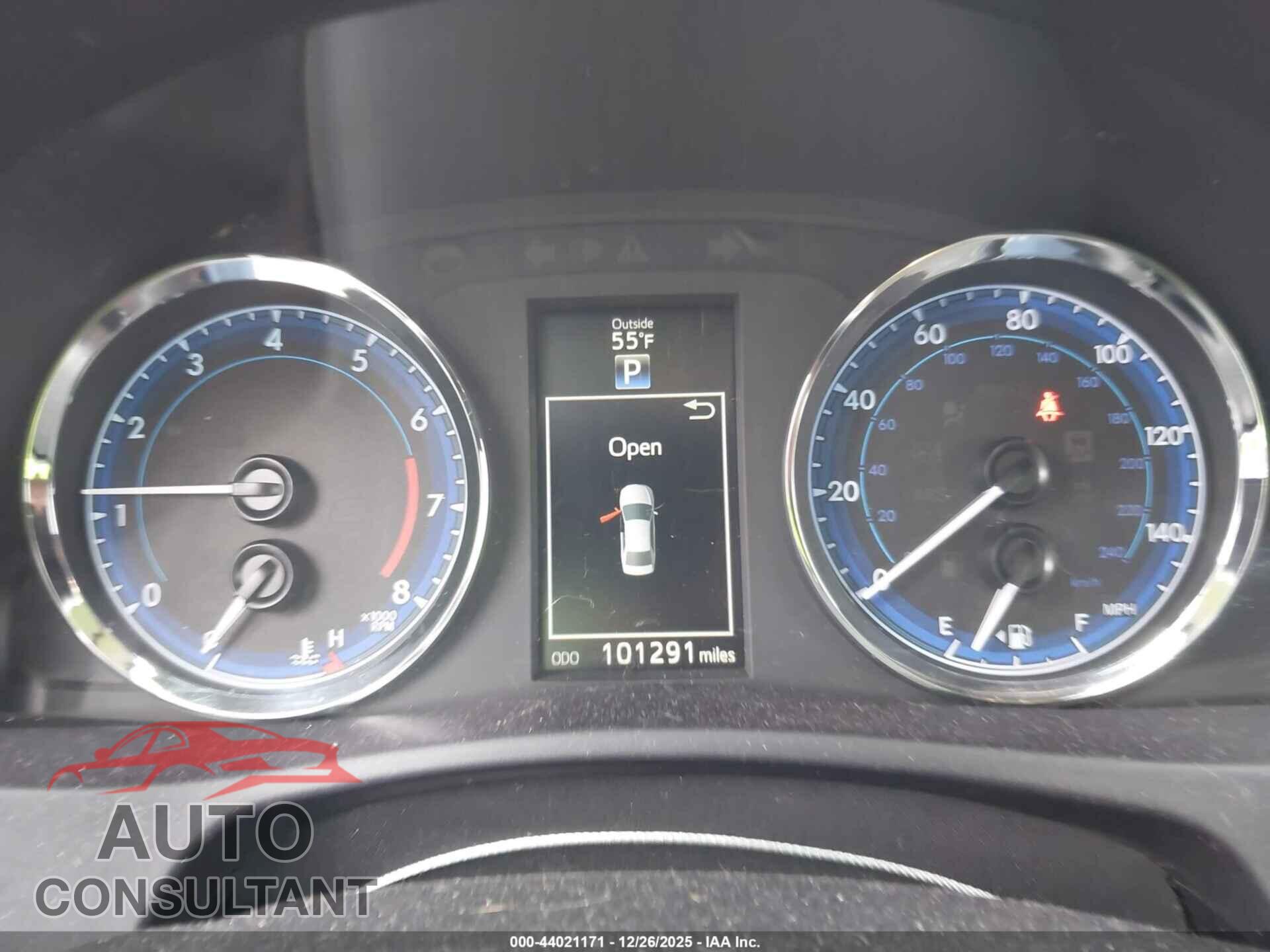 TOYOTA COROLLA 2017 - 5YFBURHE2HP716997