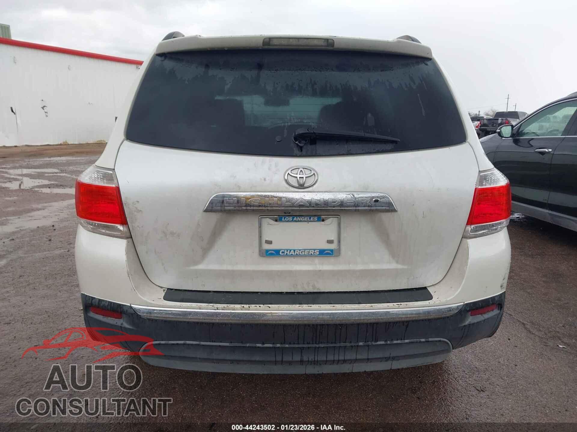 TOYOTA HIGHLANDER 2013 - 5TDZK3EH8DS131665