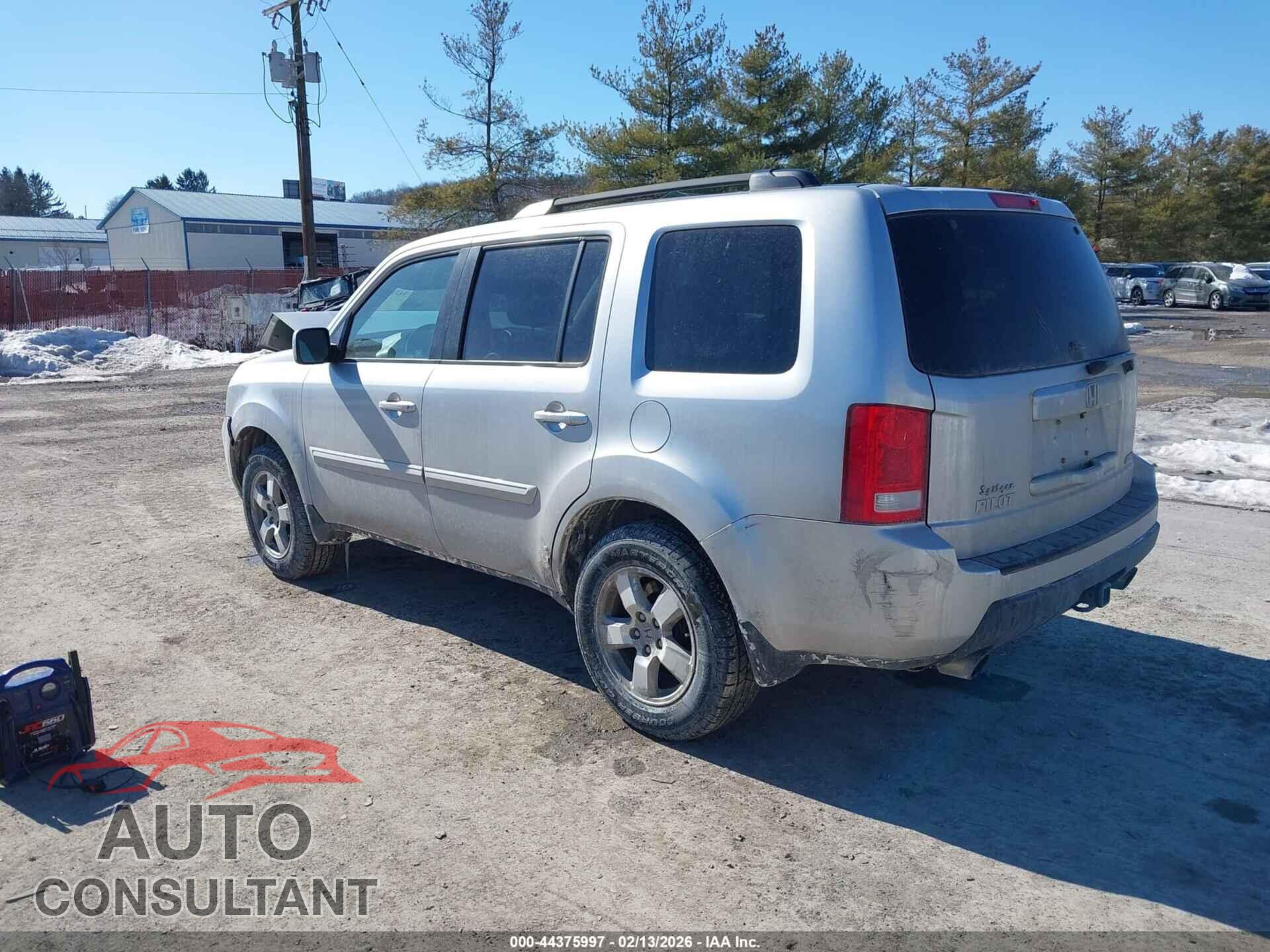 HONDA PILOT 2011 - 5FNYF4H5XBB105187
