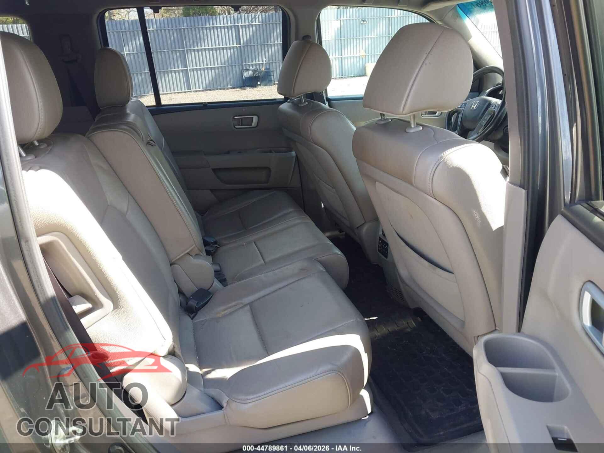 HONDA PILOT 2012 - 5FNYF4H96CB066456