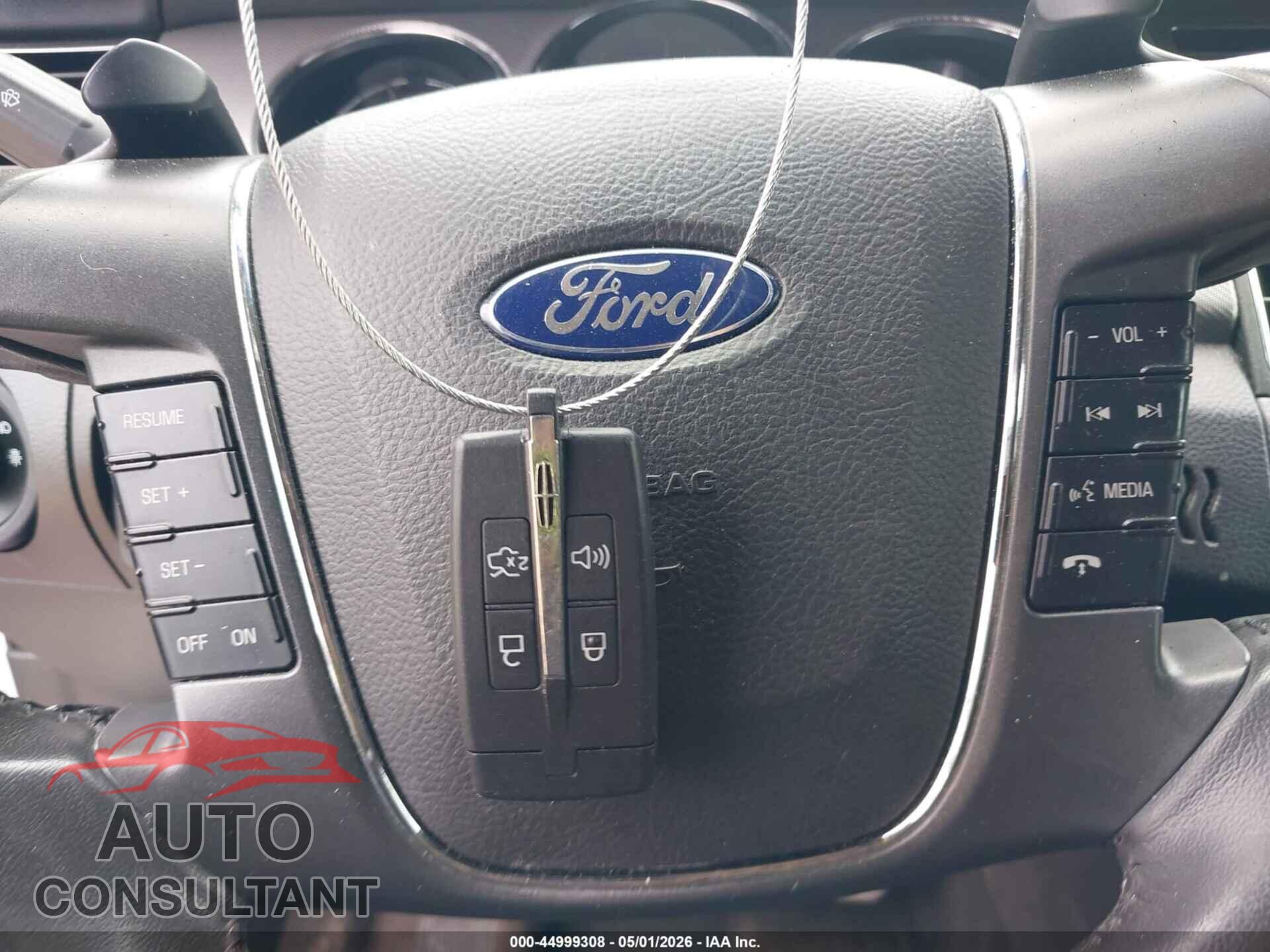 FORD TAURUS 2012 - 1FAHP2KT5CG137695