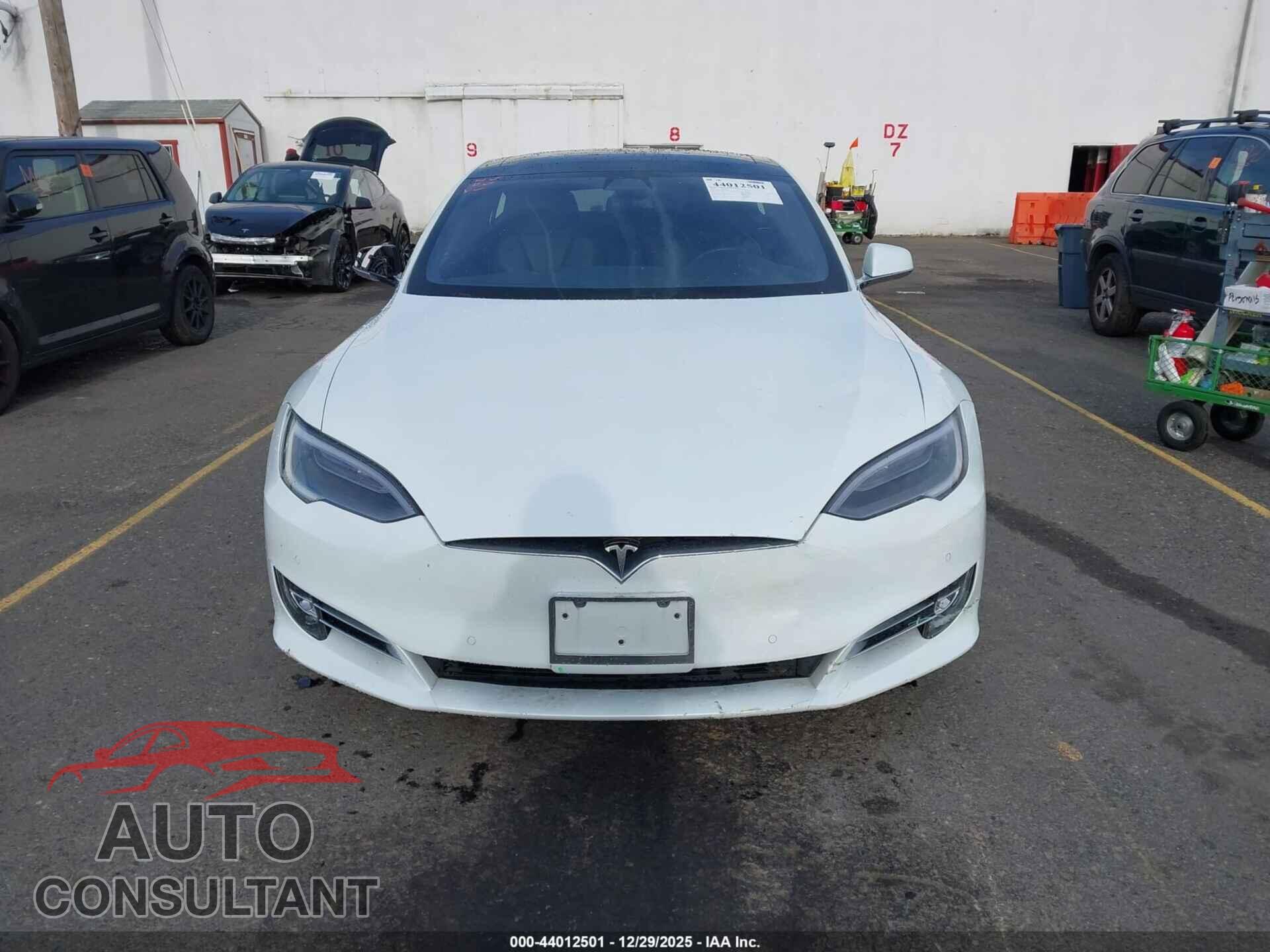 TESLA MODEL S 2018 - 5YJSA1E22JF277192