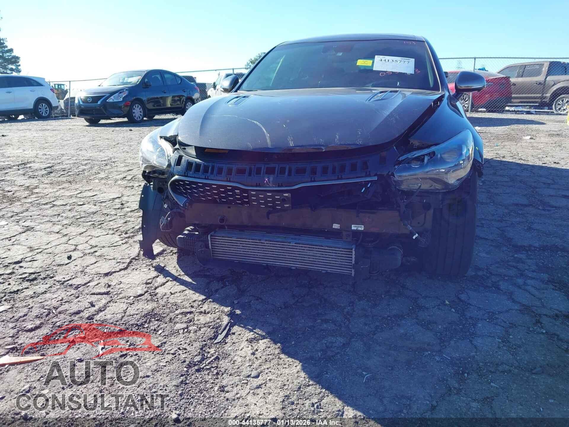 KIA STINGER 2019 - KNAE55LC7K6055293