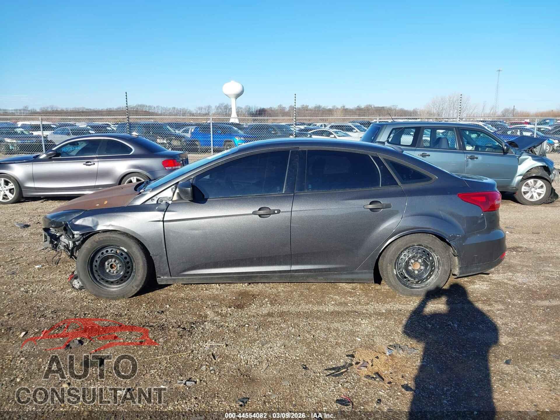 FORD FOCUS 2017 - 1FADP3E2XHL347943