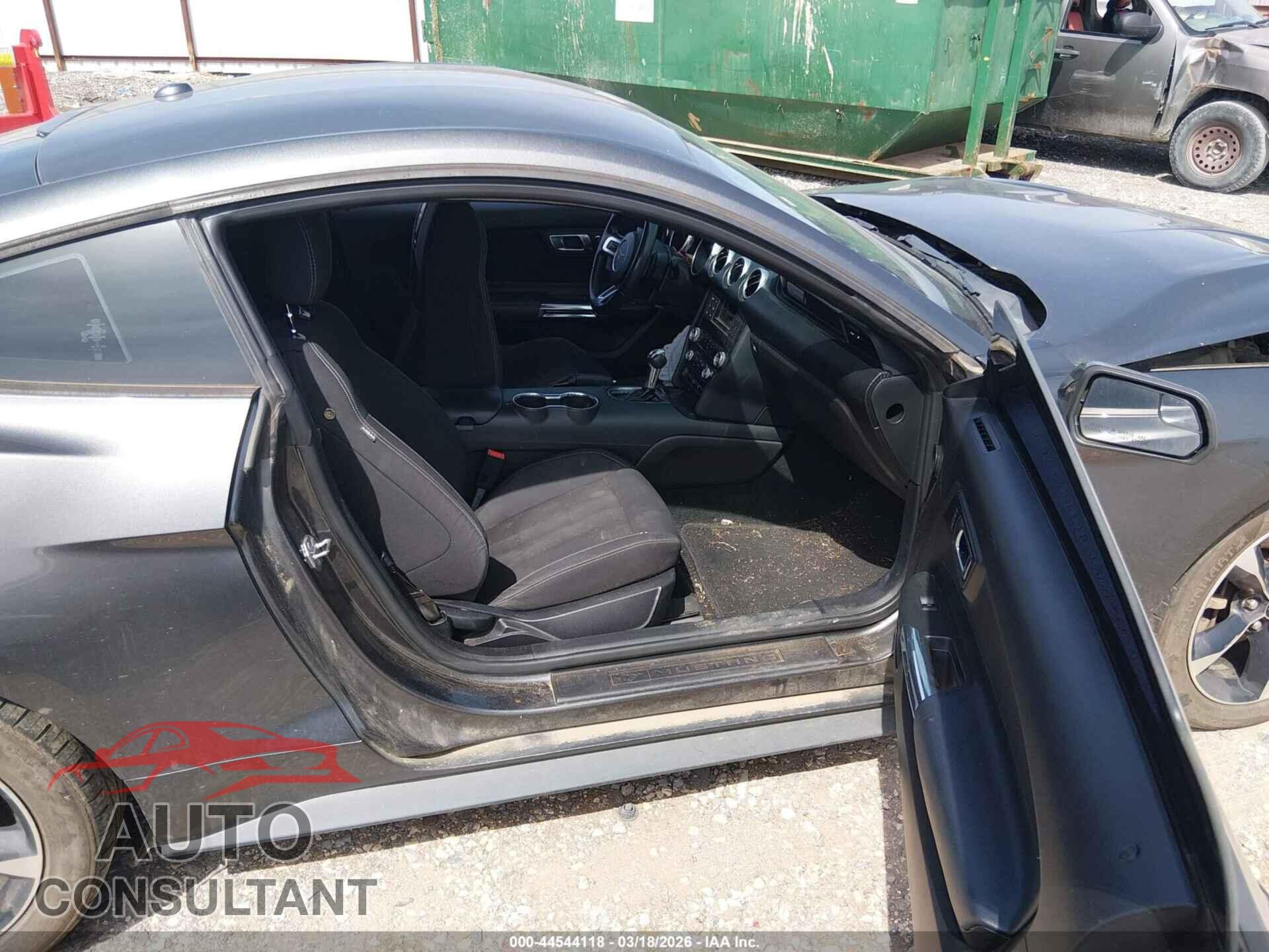 FORD MUSTANG 2019 - 1FA6P8TH5K5175247