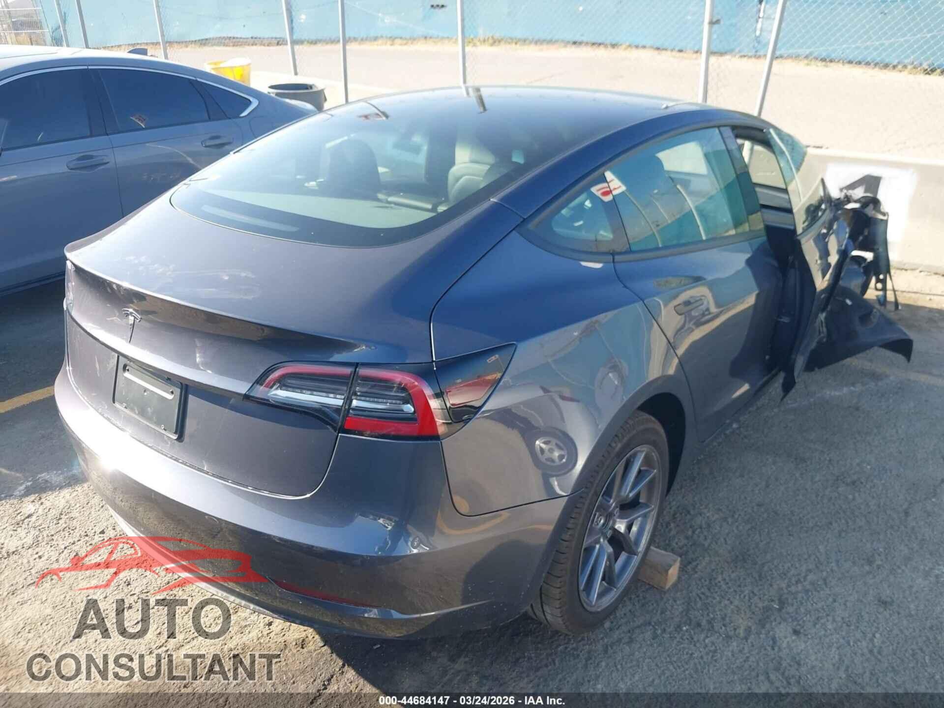 TESLA MODEL 3 2023 - 5YJ3E1EA4PF464457