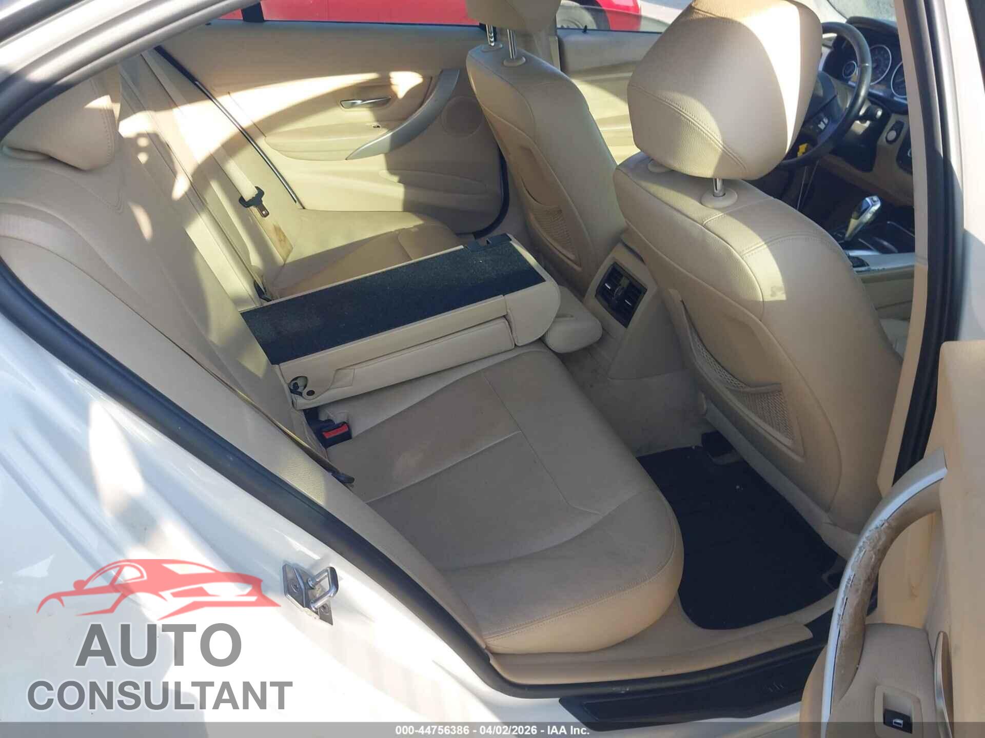 BMW 328I 2013 - WBA3C1C50DK104884