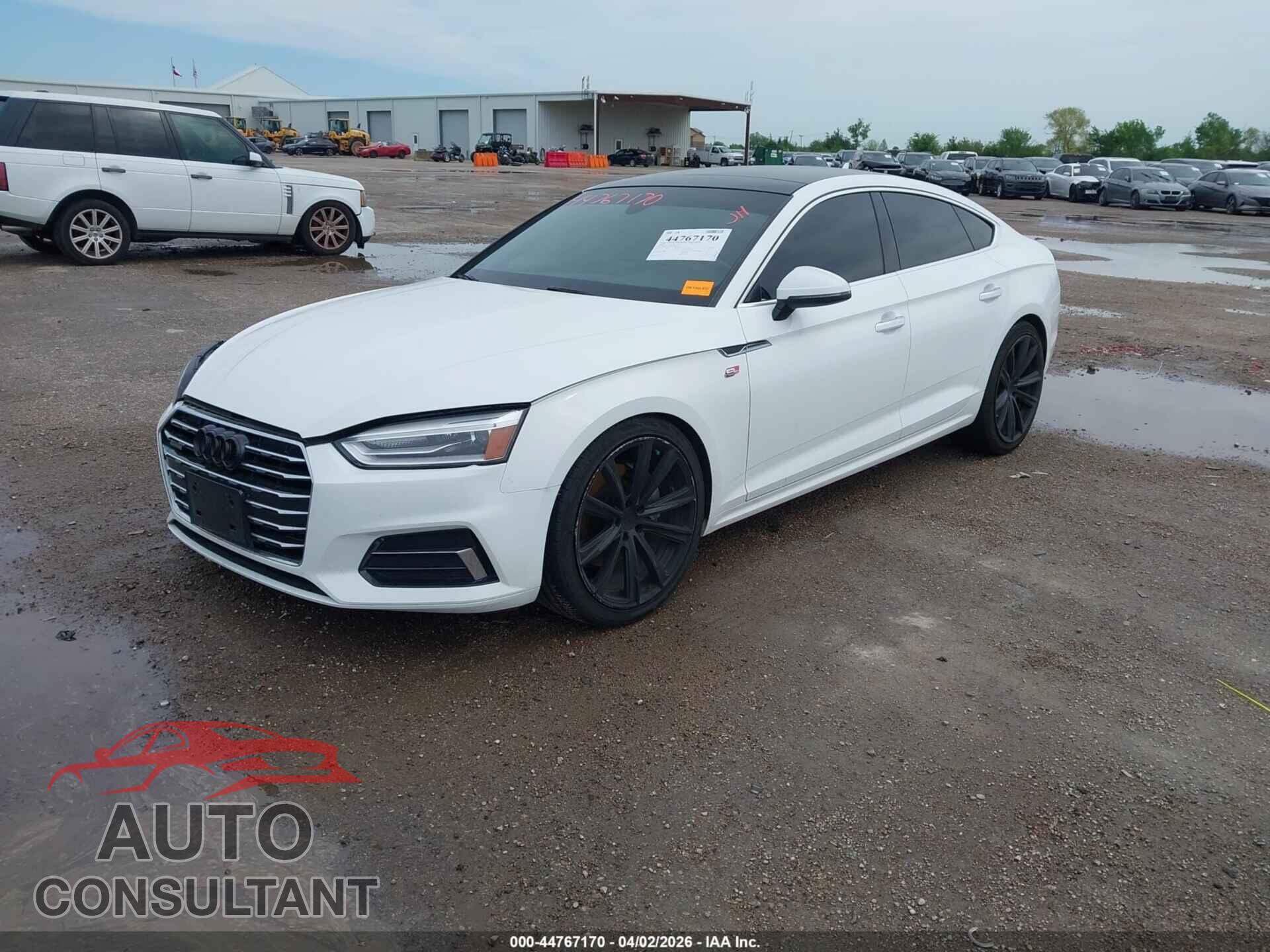 AUDI A5 2018 - WAUANCF56JA007554