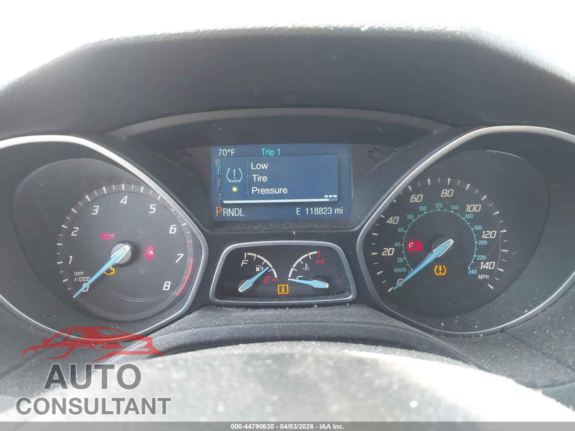 FORD FOCUS 2014 - 1FADP3F23EL278054
