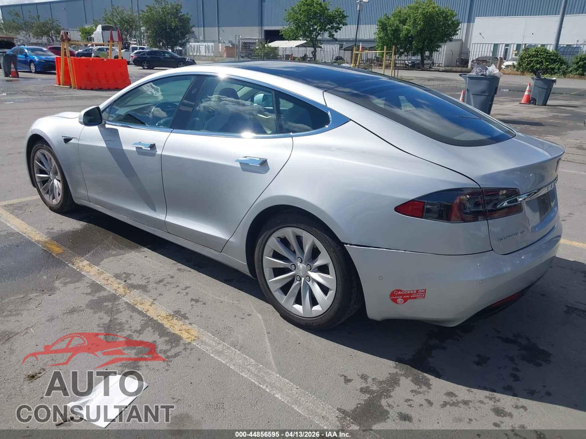 TESLA MODEL S 2017 - 5YJSA1E15HF217652