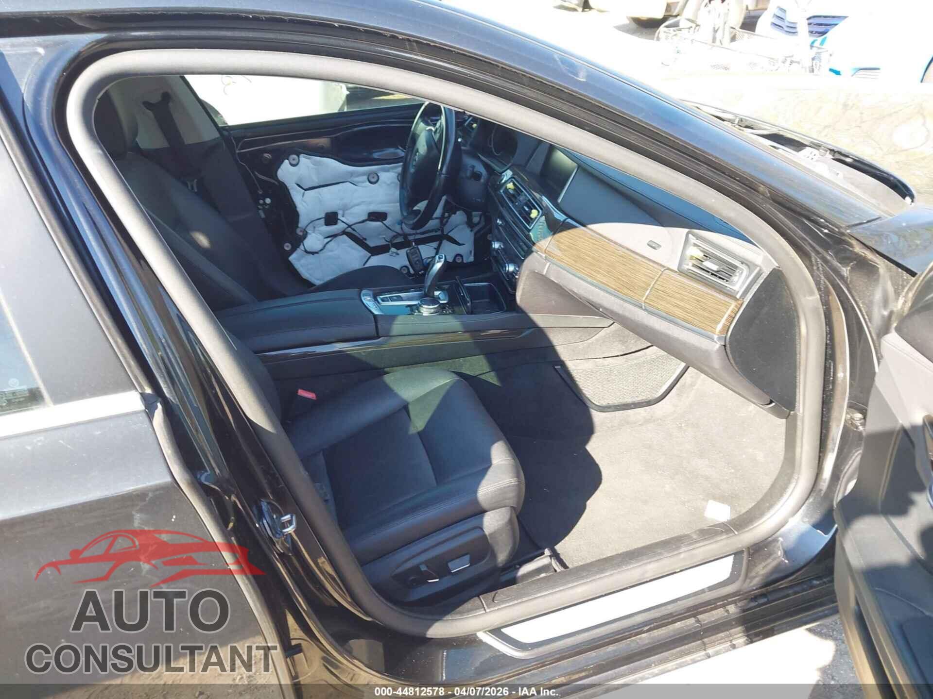 BMW 740LI 2015 - WBAYF4C53FG291705