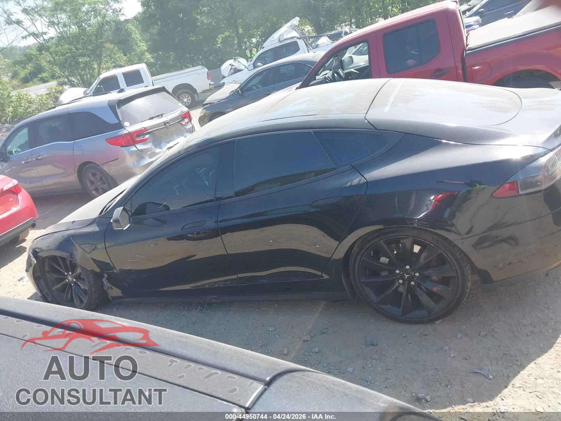 TESLA MODEL S 2014 - 5YJSA1H10EFP62486