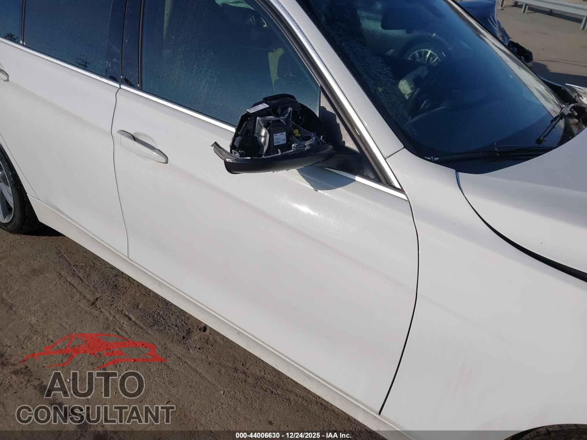 BMW 330I 2018 - WBA8B9C50JEE81705