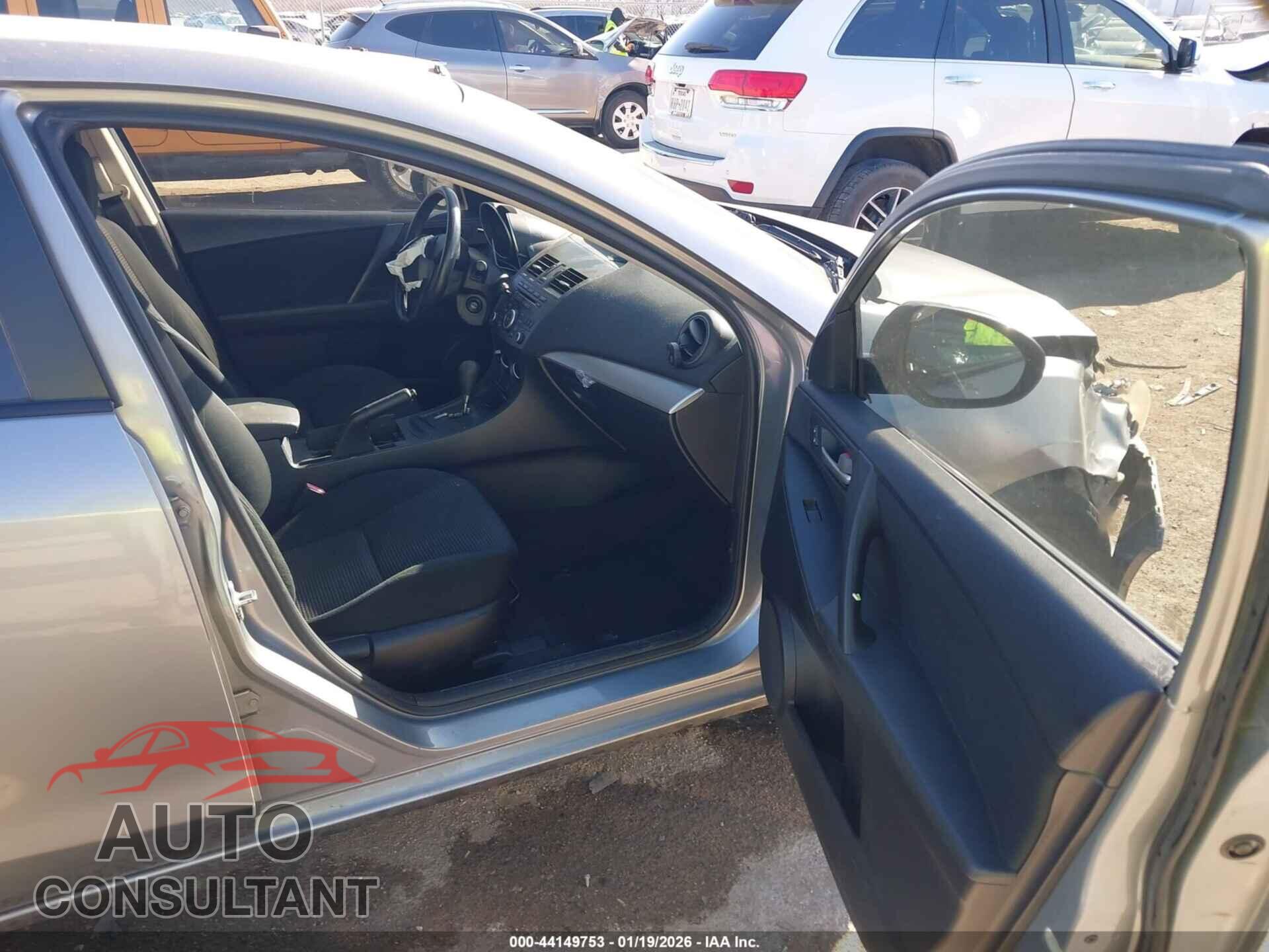 MAZDA MAZDA3 2013 - JM1BL1TF8D1736299