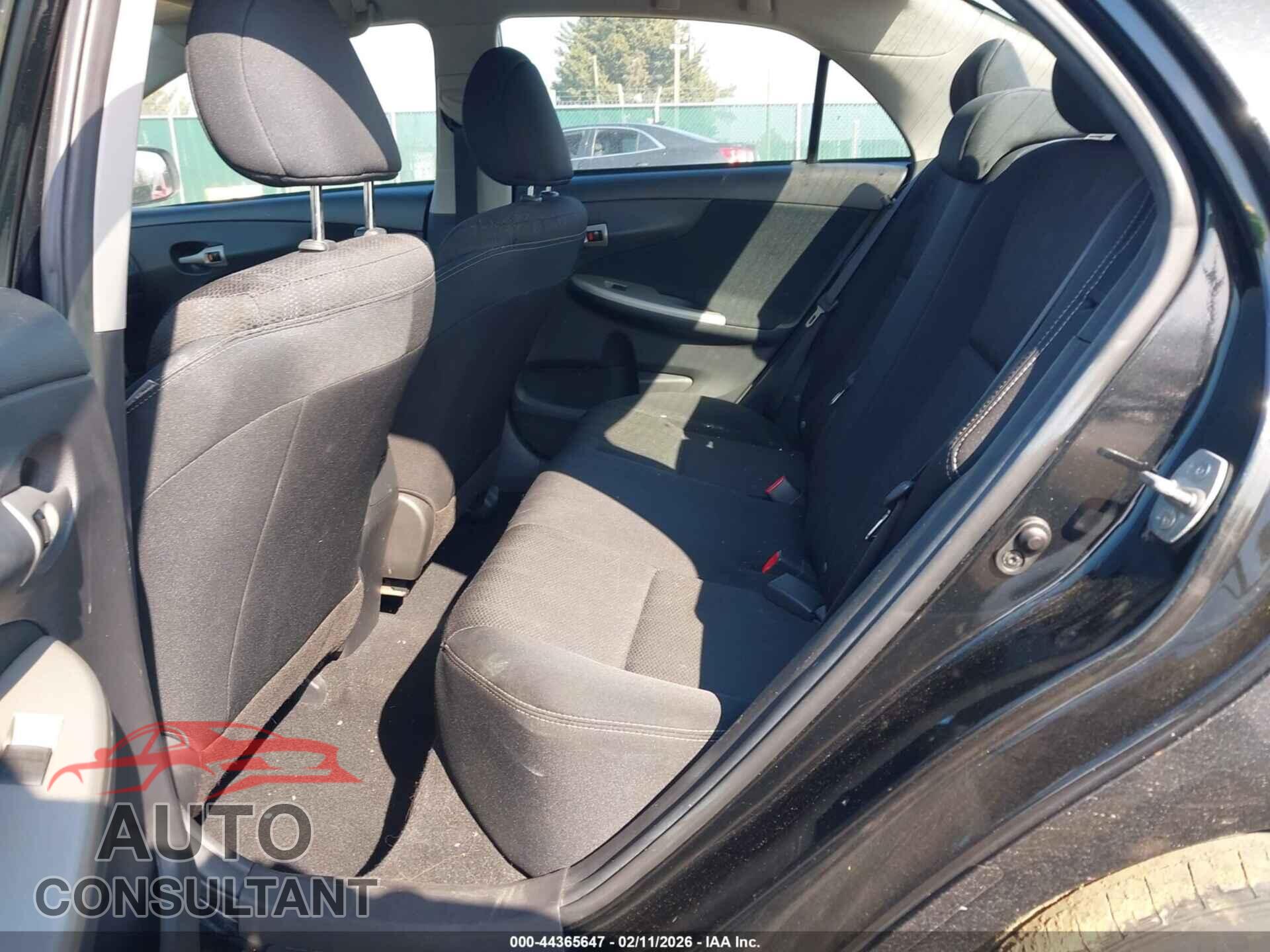 TOYOTA COROLLA 2013 - 2T1BU4EE1DC062219