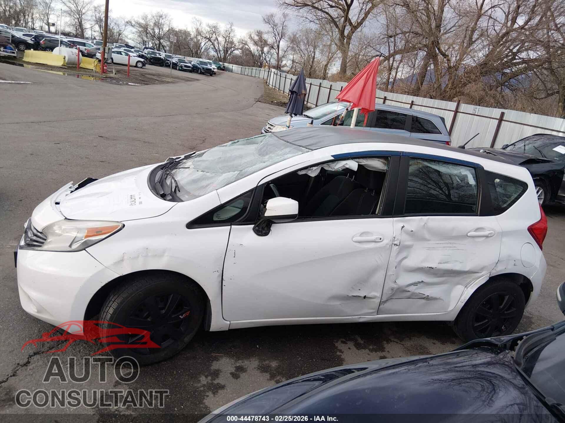 NISSAN VERSA NOTE 2015 - 3N1CE2CP8FL411440