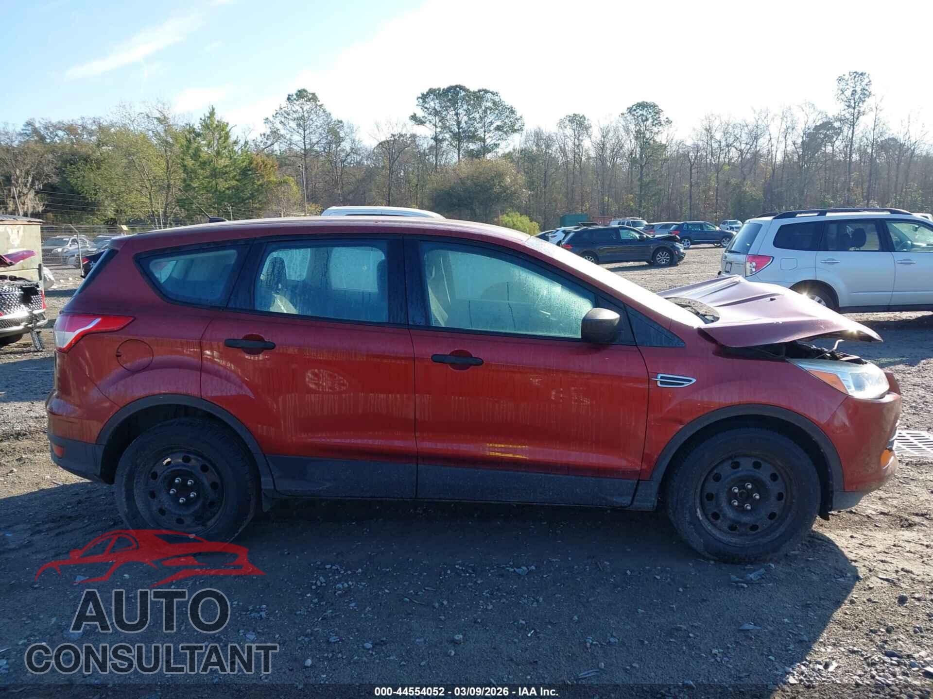 FORD ESCAPE 2016 - 1FMCU0F79GUA72626