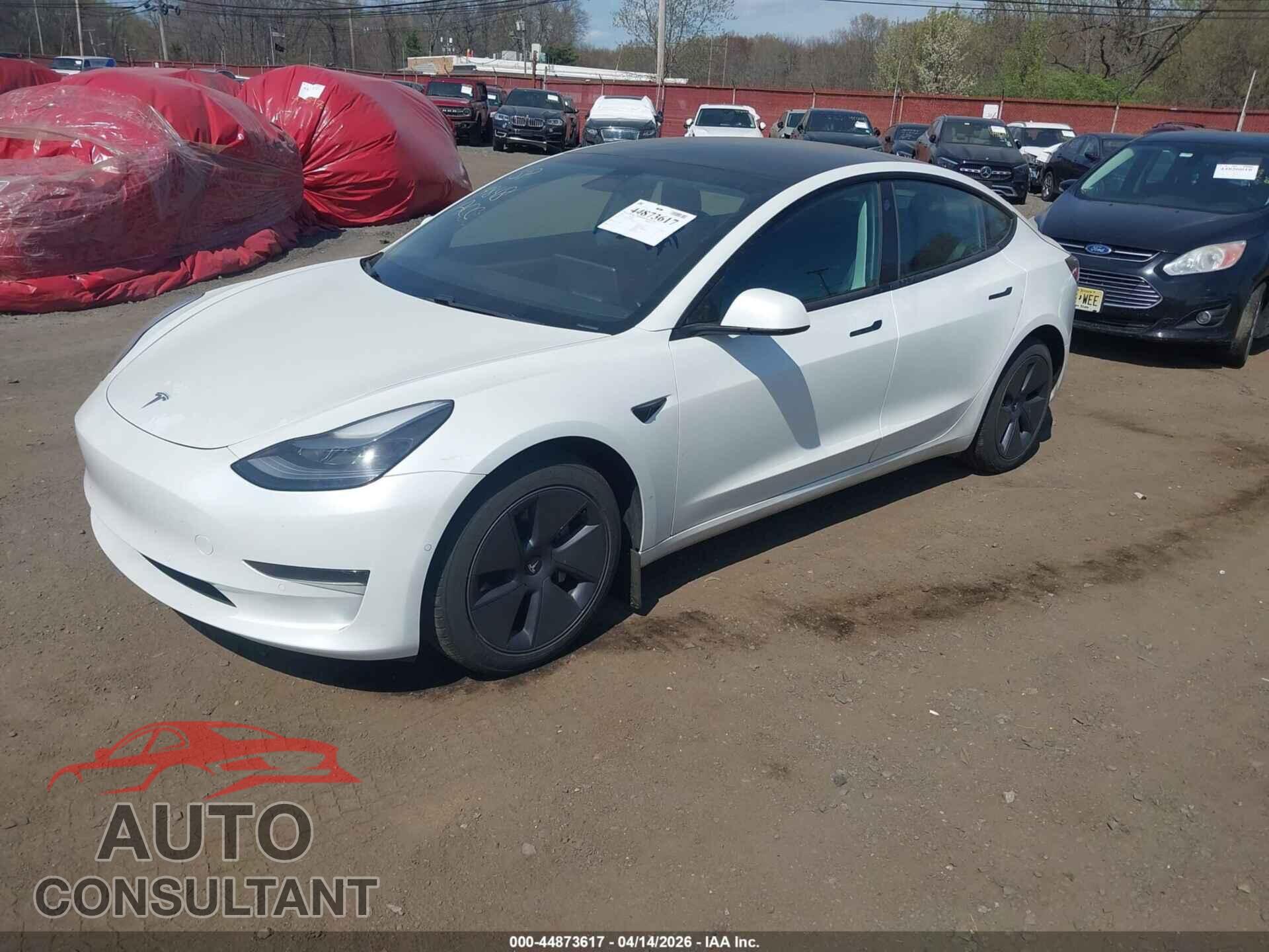 TESLA MODEL 3 2021 - 5YJ3E1EA3MF048024