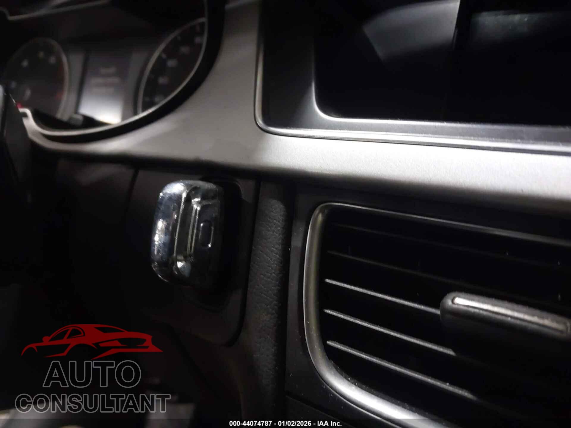 AUDI A4 2016 - WAUFFAFL6GN003219