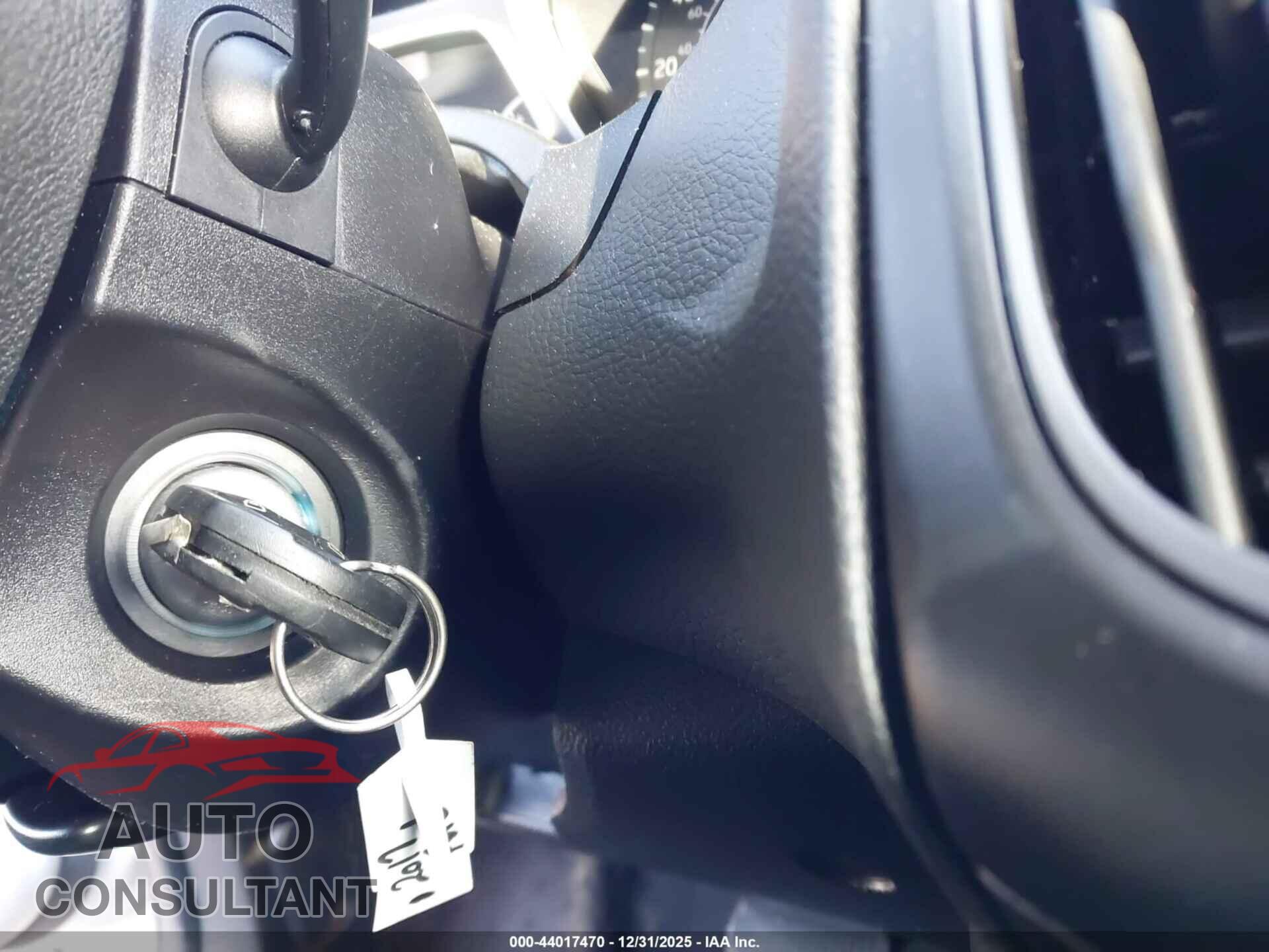 FORD FOCUS 2017 - 1FADP3K25HL302929