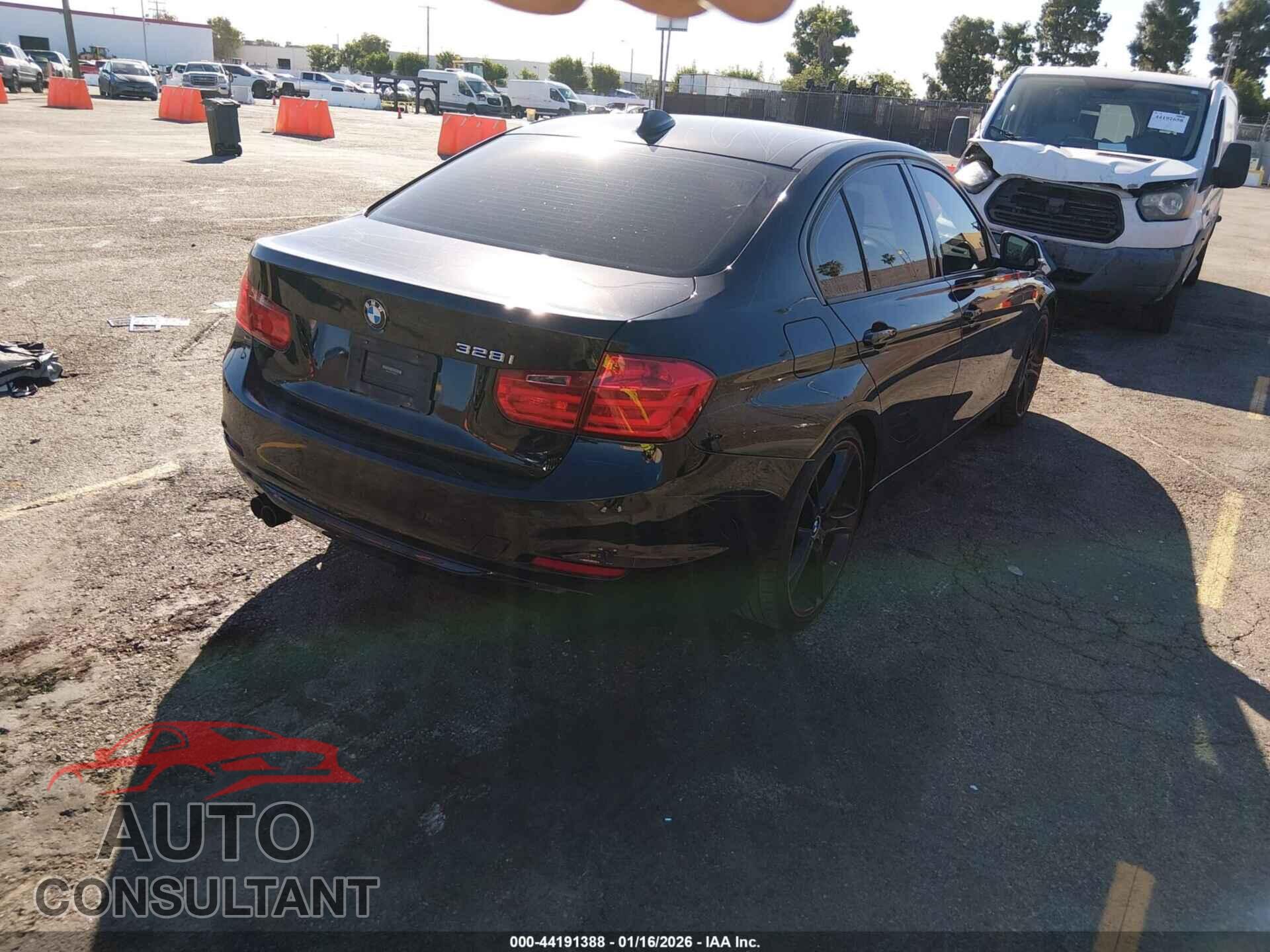 BMW 328I 2013 - WBA3A5C57DF603378