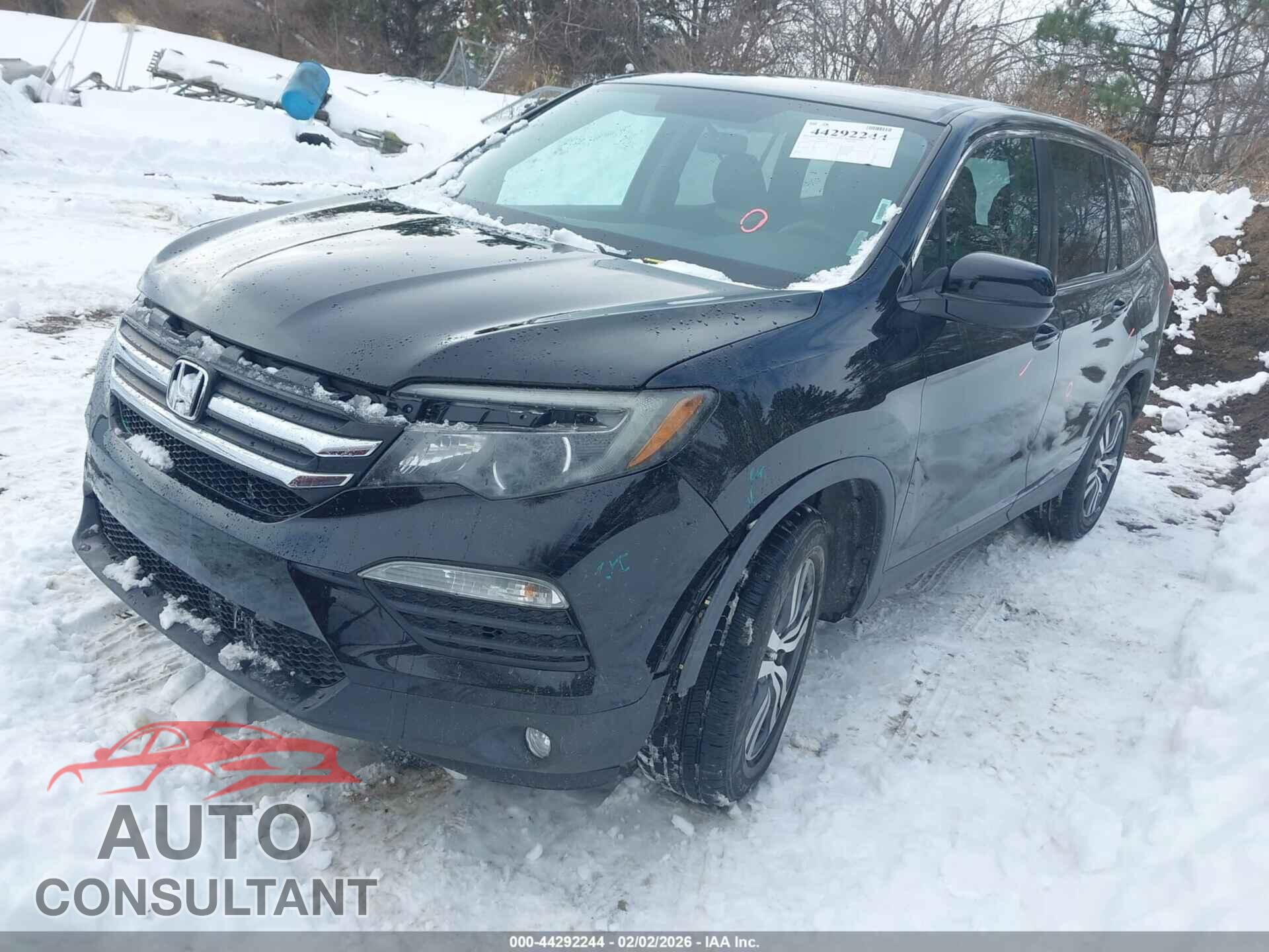 HONDA PILOT 2018 - 5FNYF5H39JB017900