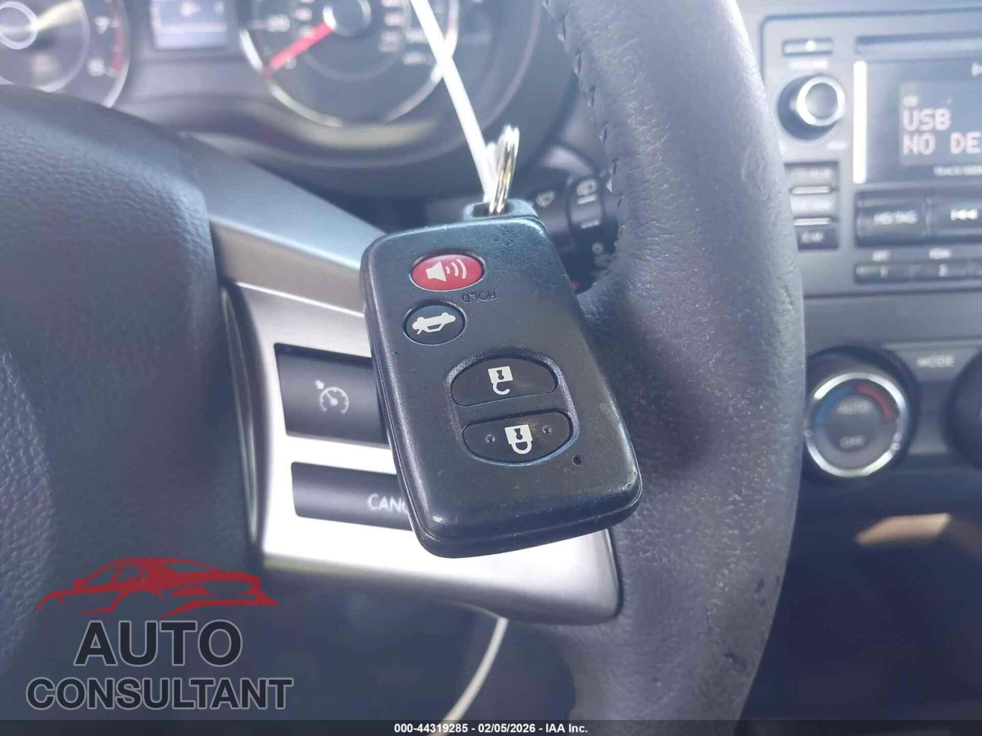 SUBARU FORESTER 2015 - JF2SJAUC6FH459030