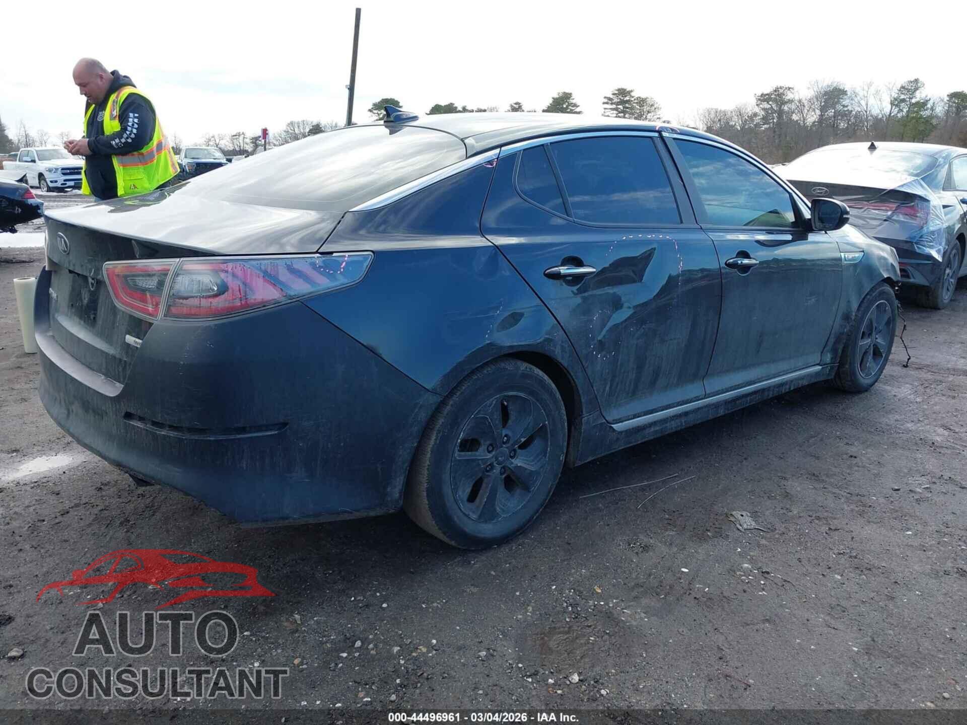 KIA OPTIMA HYBRID 2014 - KNAGM4AD4E5072192