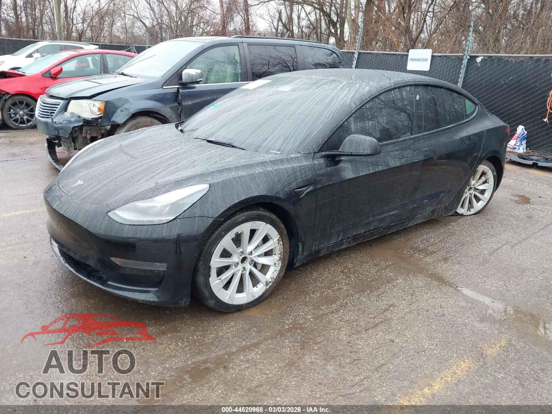 TESLA MODEL 3 2022 - 5YJ3E1EA9NF372435