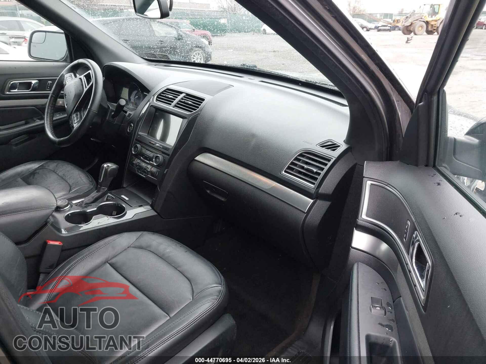 FORD EXPLORER 2018 - 1FM5K8D87JGB02981