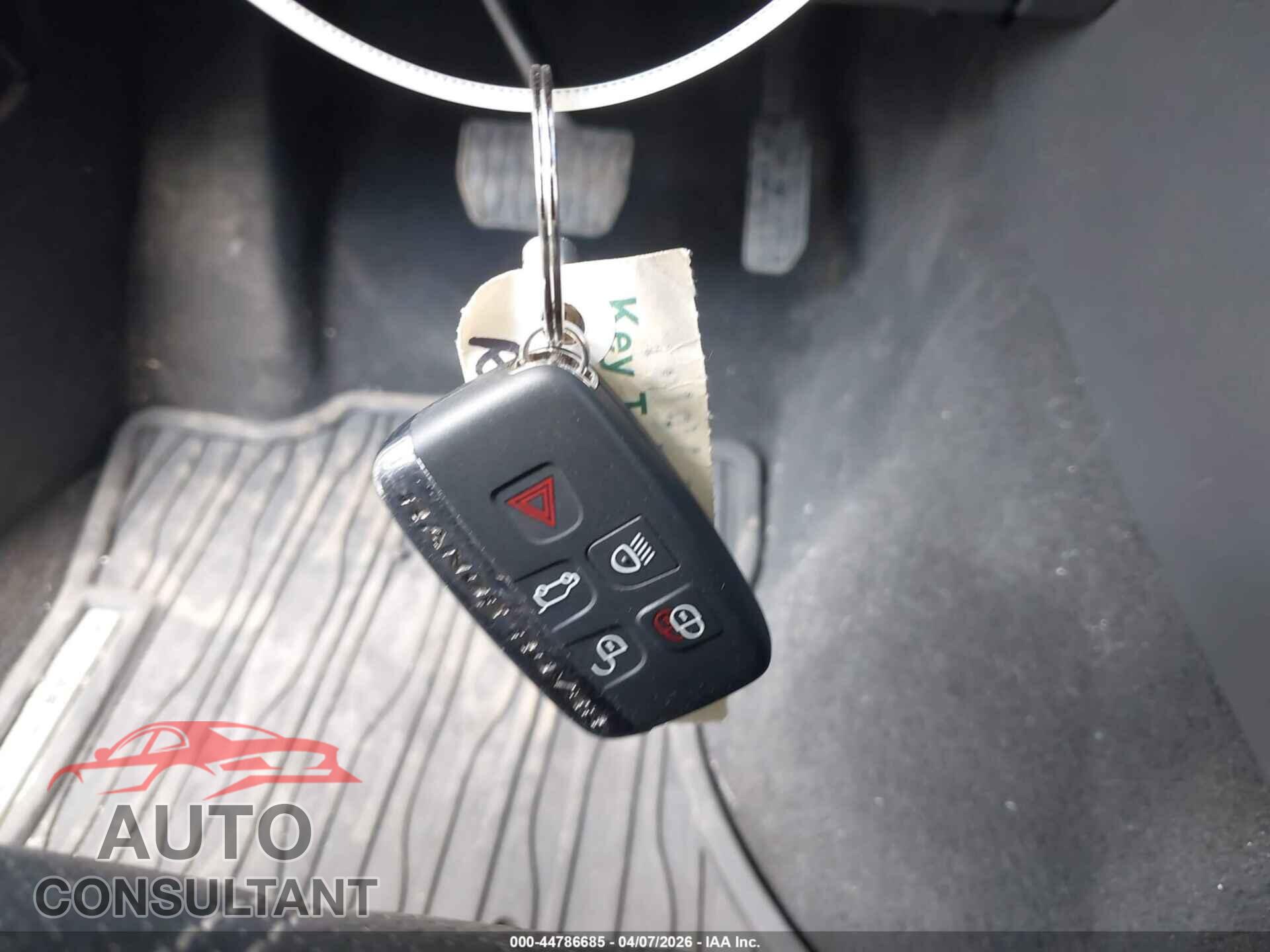 LAND ROVER RANGE ROVER VELAR 2018 - SALYB2RV2JA747210