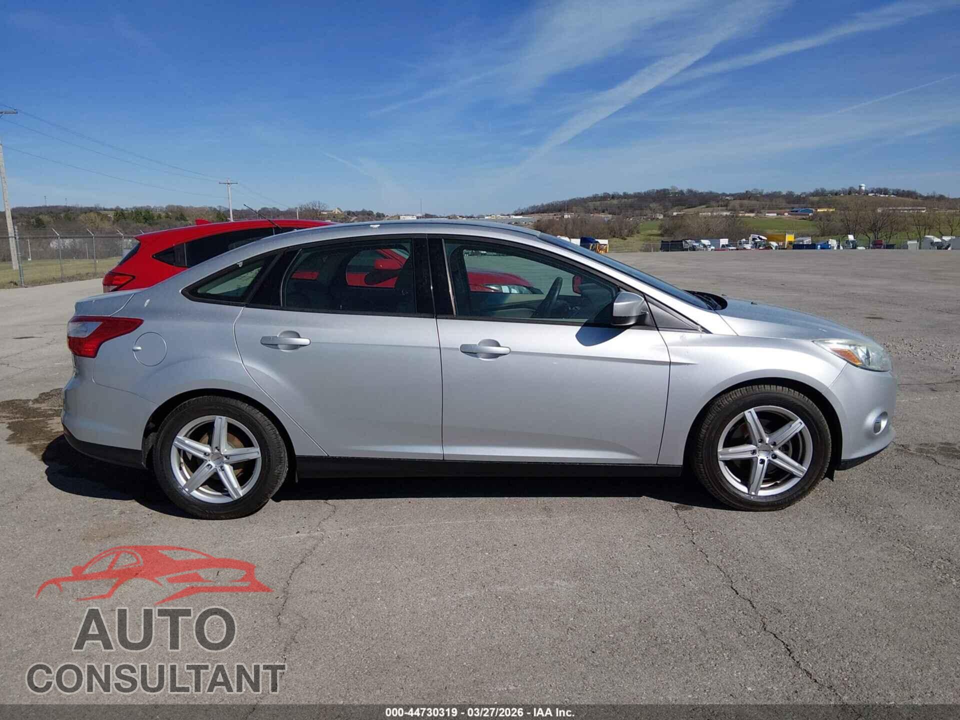 FORD FOCUS 2012 - 1FAHP3F25CL417759