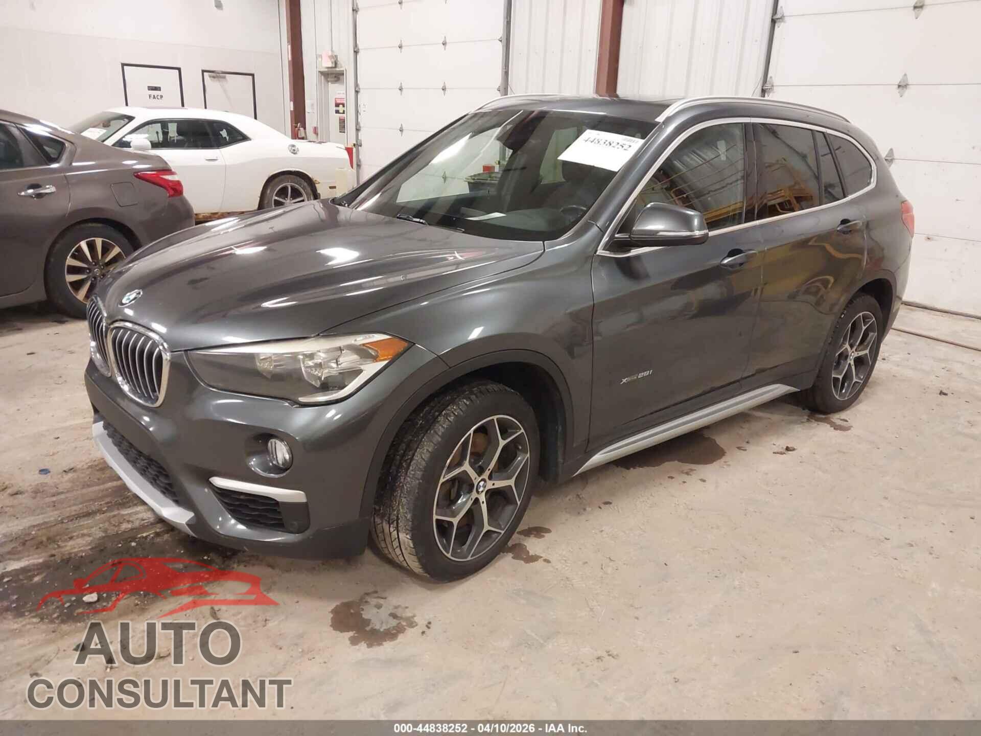 BMW X1 2017 - WBXHT3C38H5F76361