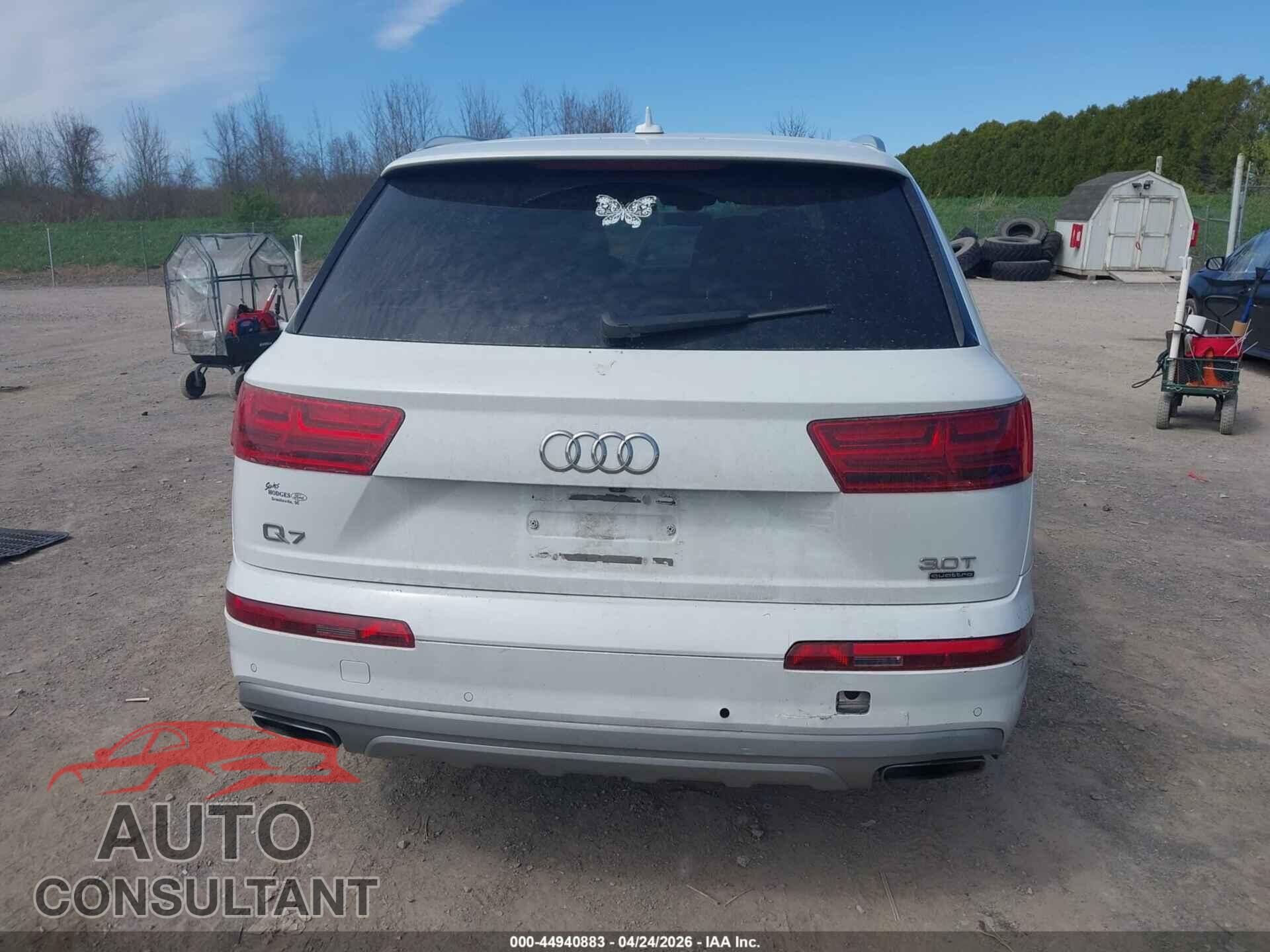 AUDI Q7 2017 - WA1VABF73HD020163