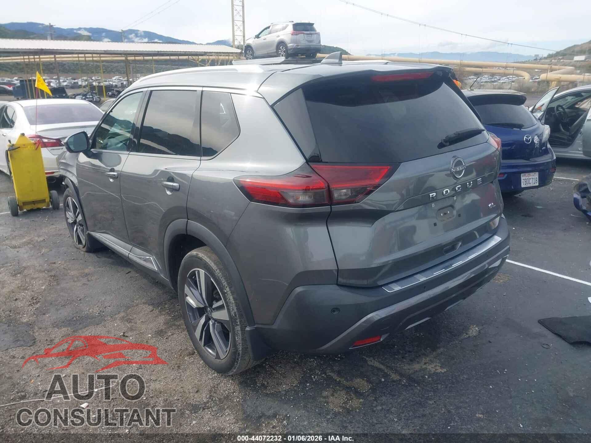 NISSAN ROGUE 2023 - 5N1BT3CA2PC827072