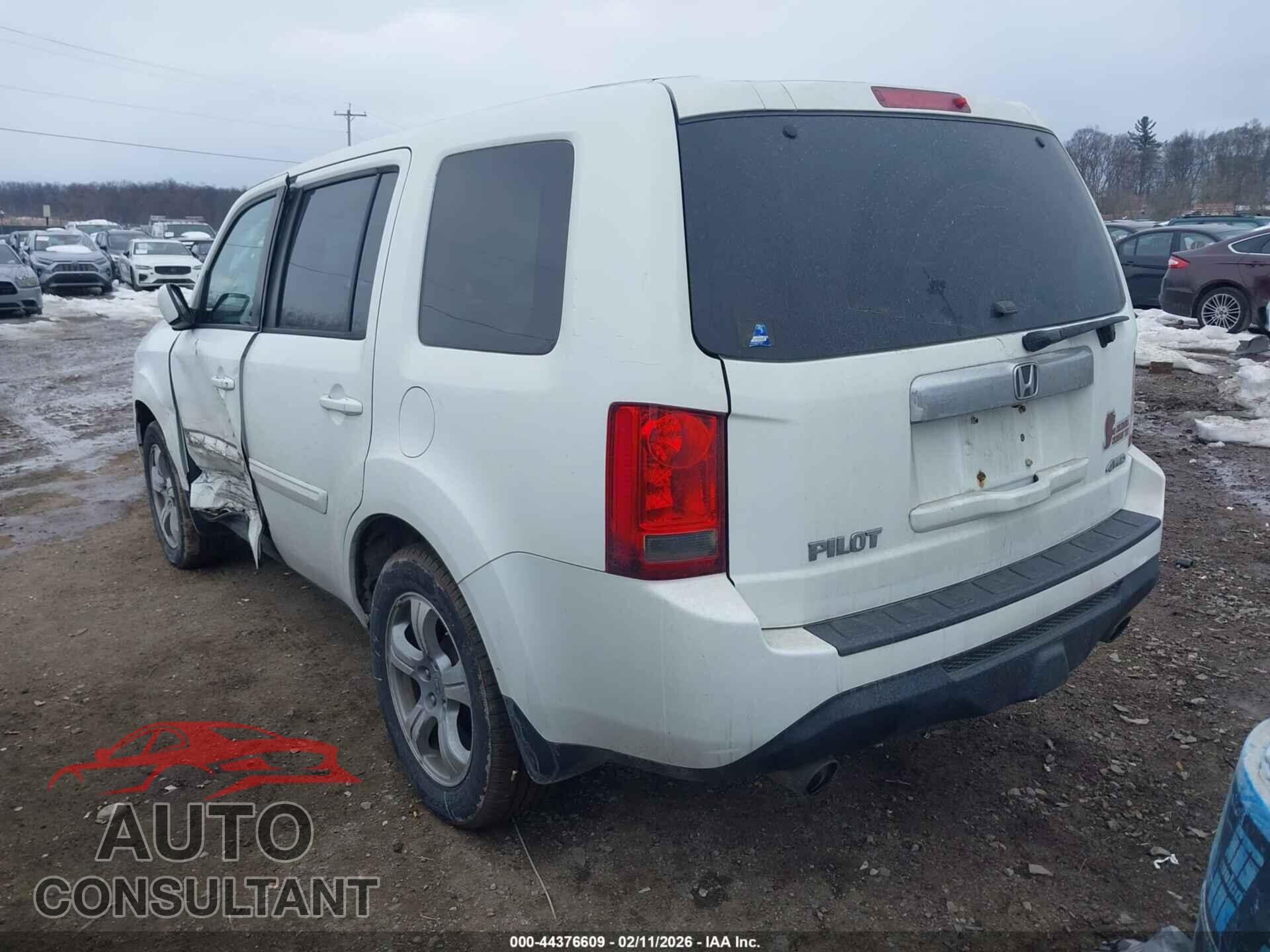 HONDA PILOT 2013 - 5FNYF4H55DB083103