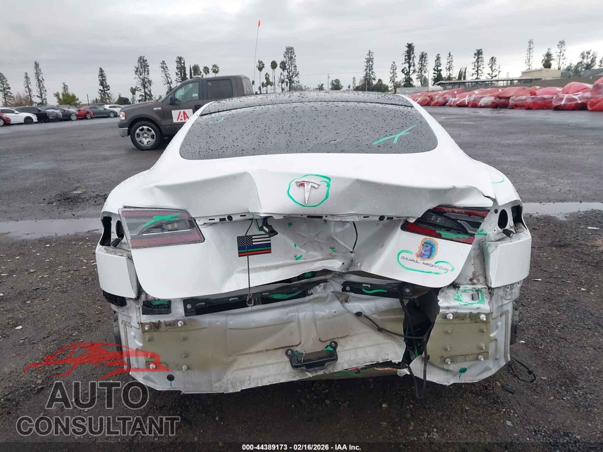 TESLA MODEL S 2019 - 5YJSA1E28KF348302