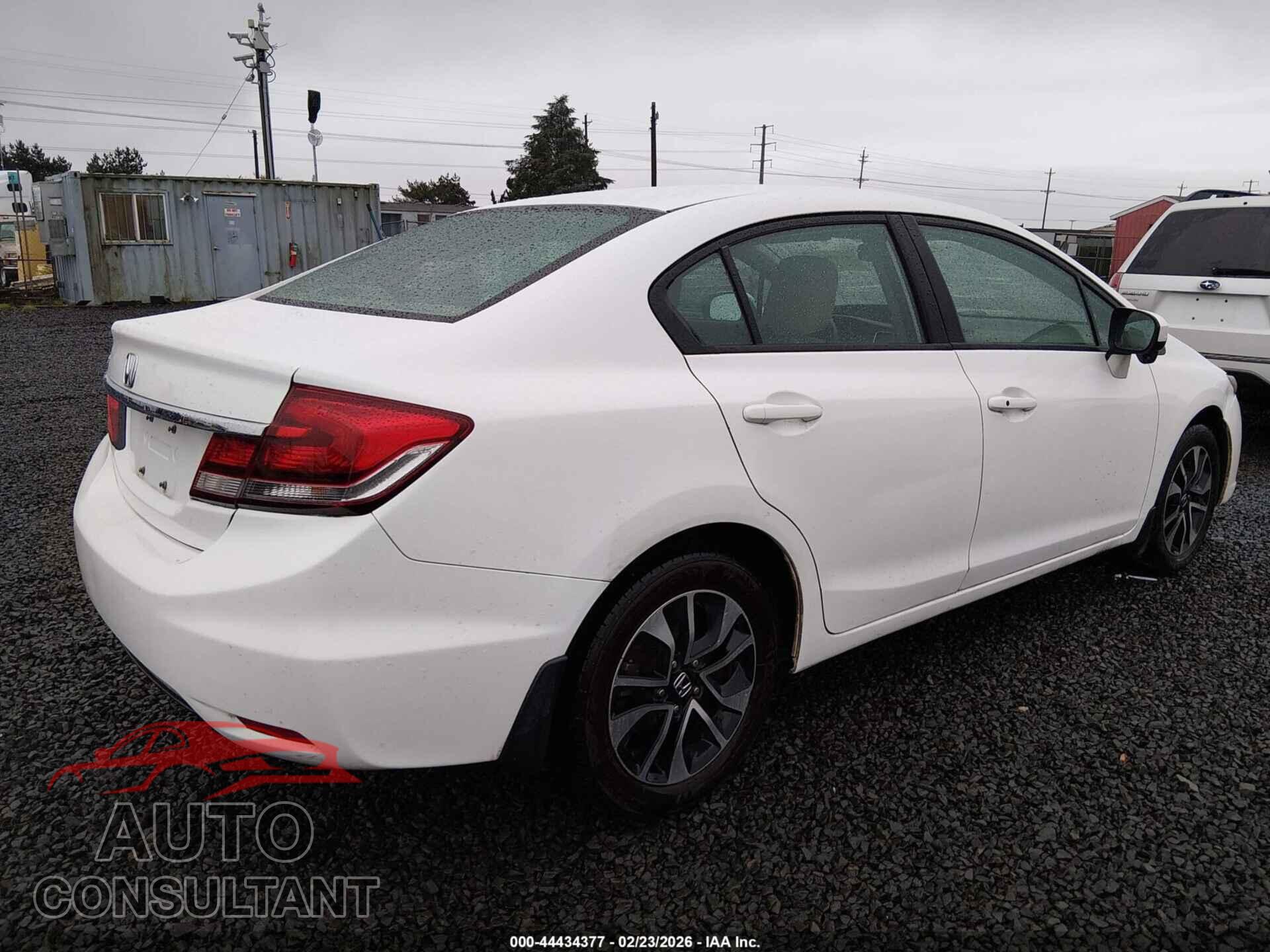 HONDA CIVIC 2015 - 19XFB2F8XFE267823