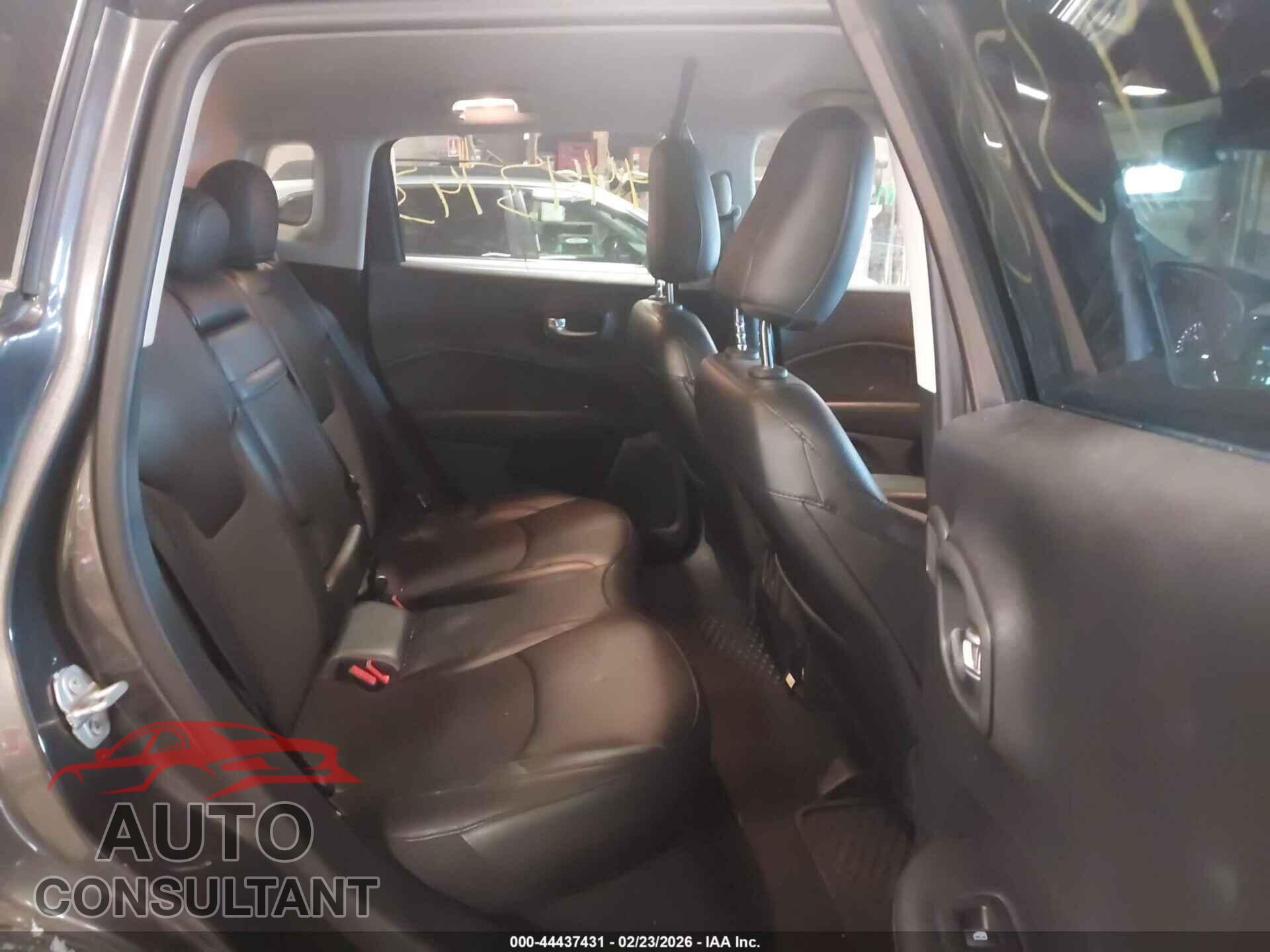 JEEP COMPASS 2019 - 3C4NJDBB6KT621113