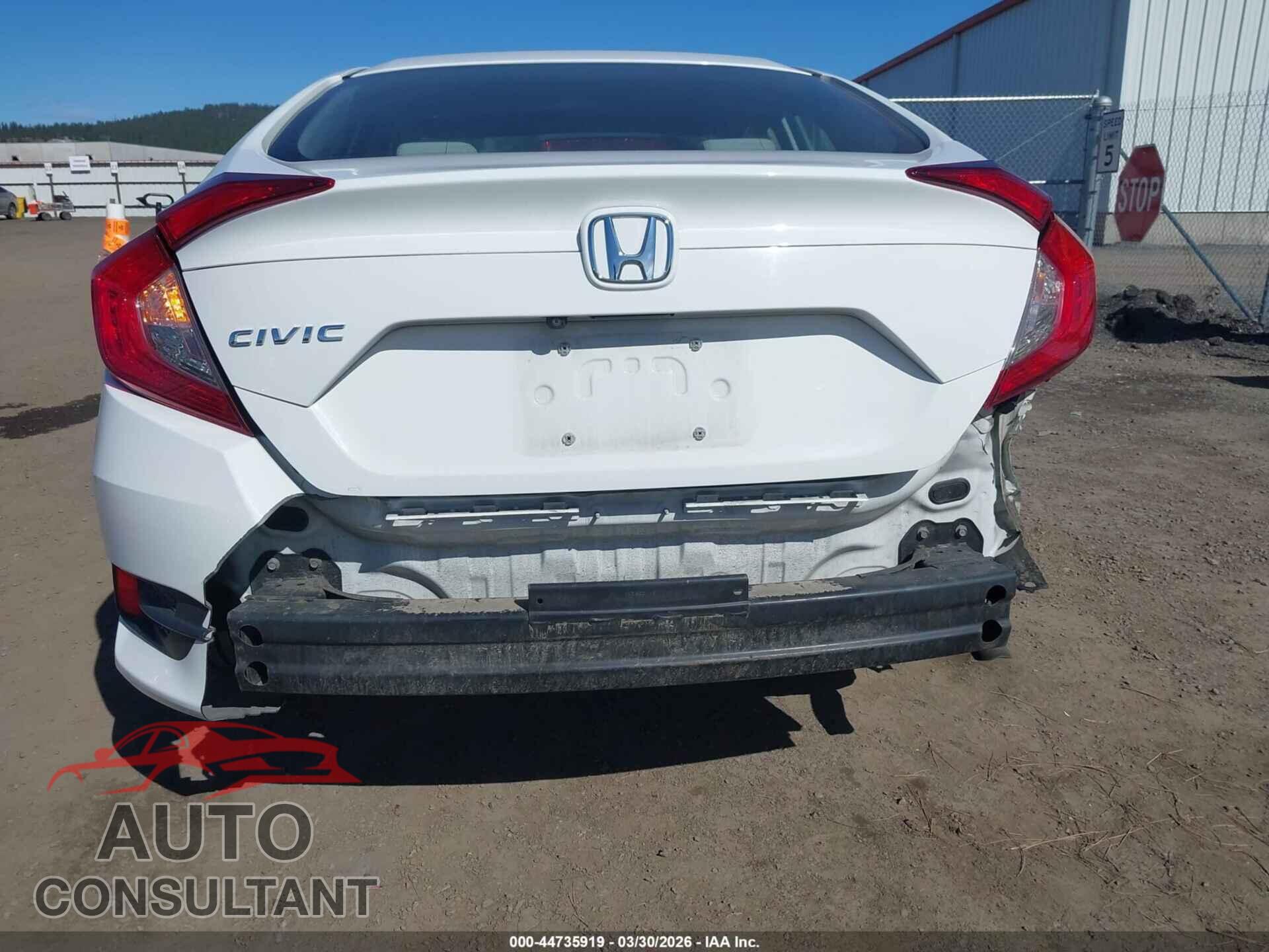 HONDA CIVIC 2017 - 2HGFC2F55HH520140