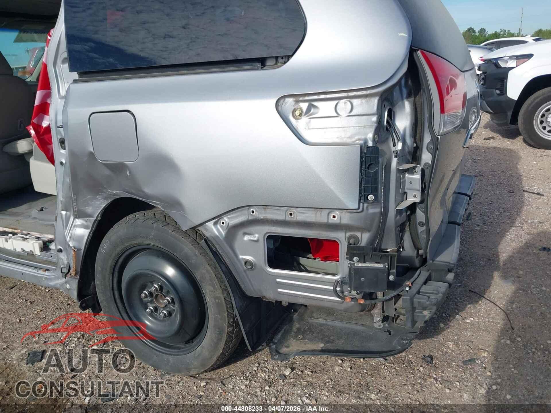 TOYOTA SIENNA 2013 - 5TDYK3DC8DS313450