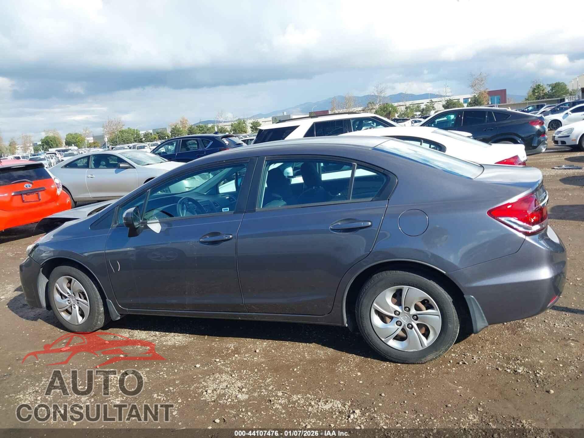 HONDA CIVIC 2015 - 2HGFB2F55FH554482