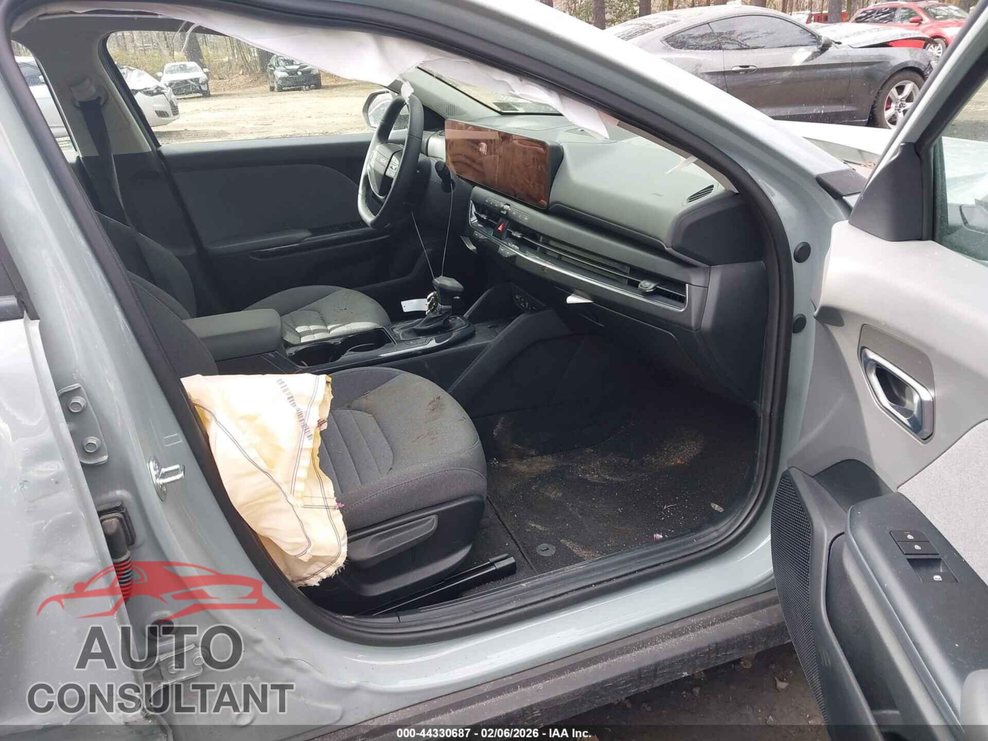 KIA K4 2025 - 3KPFU4DE4SE070235