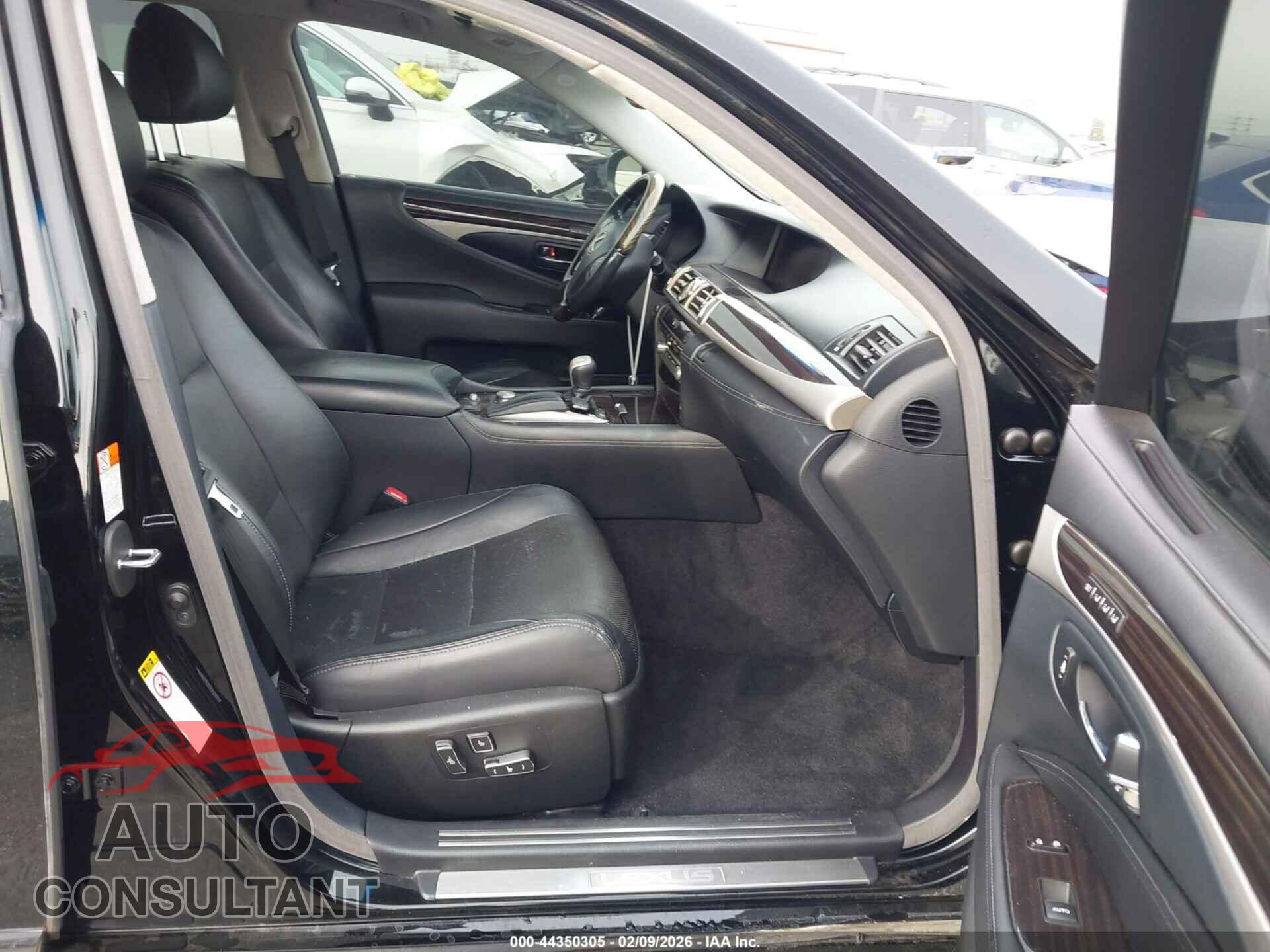 LEXUS LS 460 2015 - JTHGL5EF6F5055823