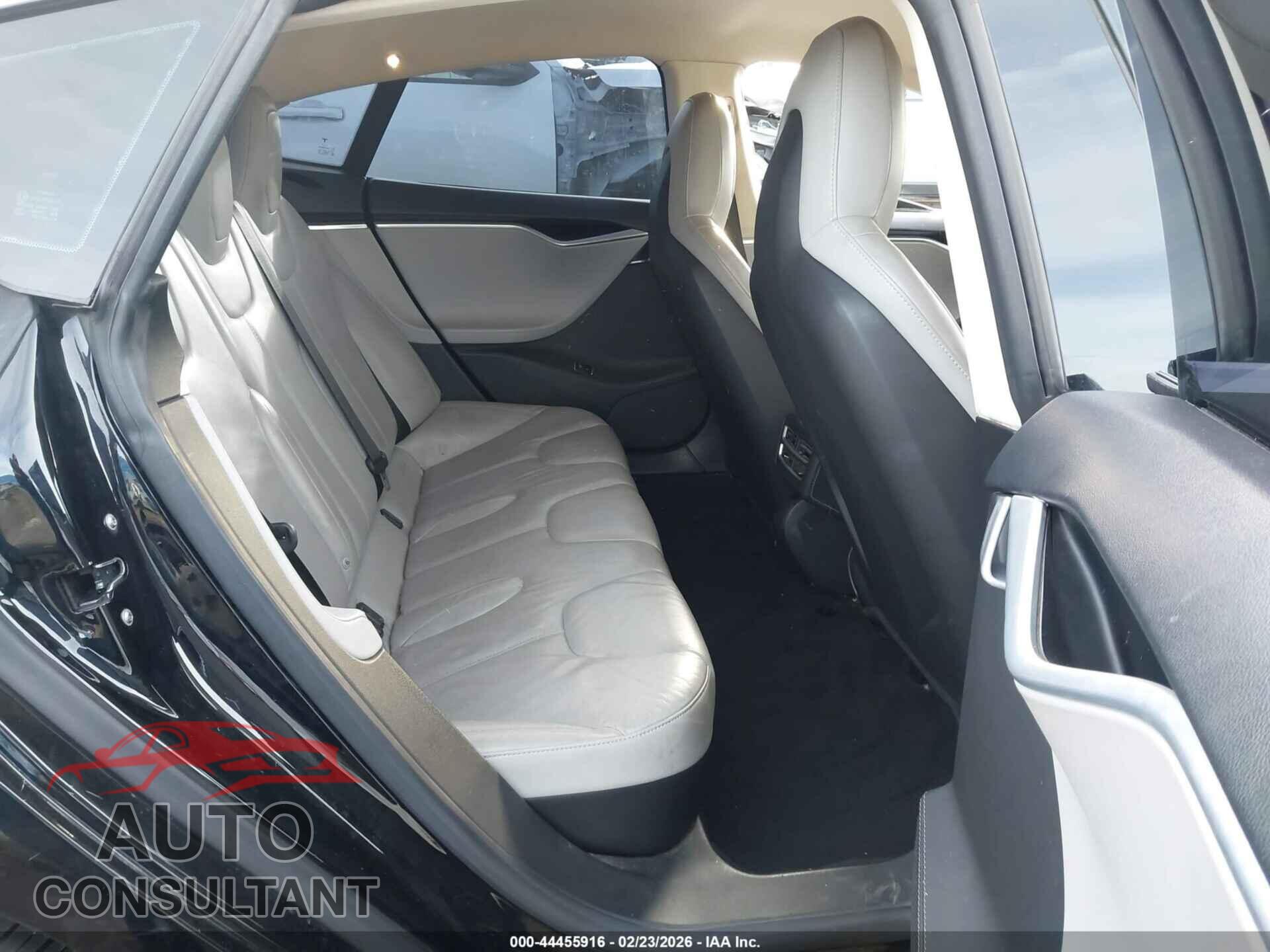 TESLA MODEL S 2015 - 5YJSA1S17FFP63662